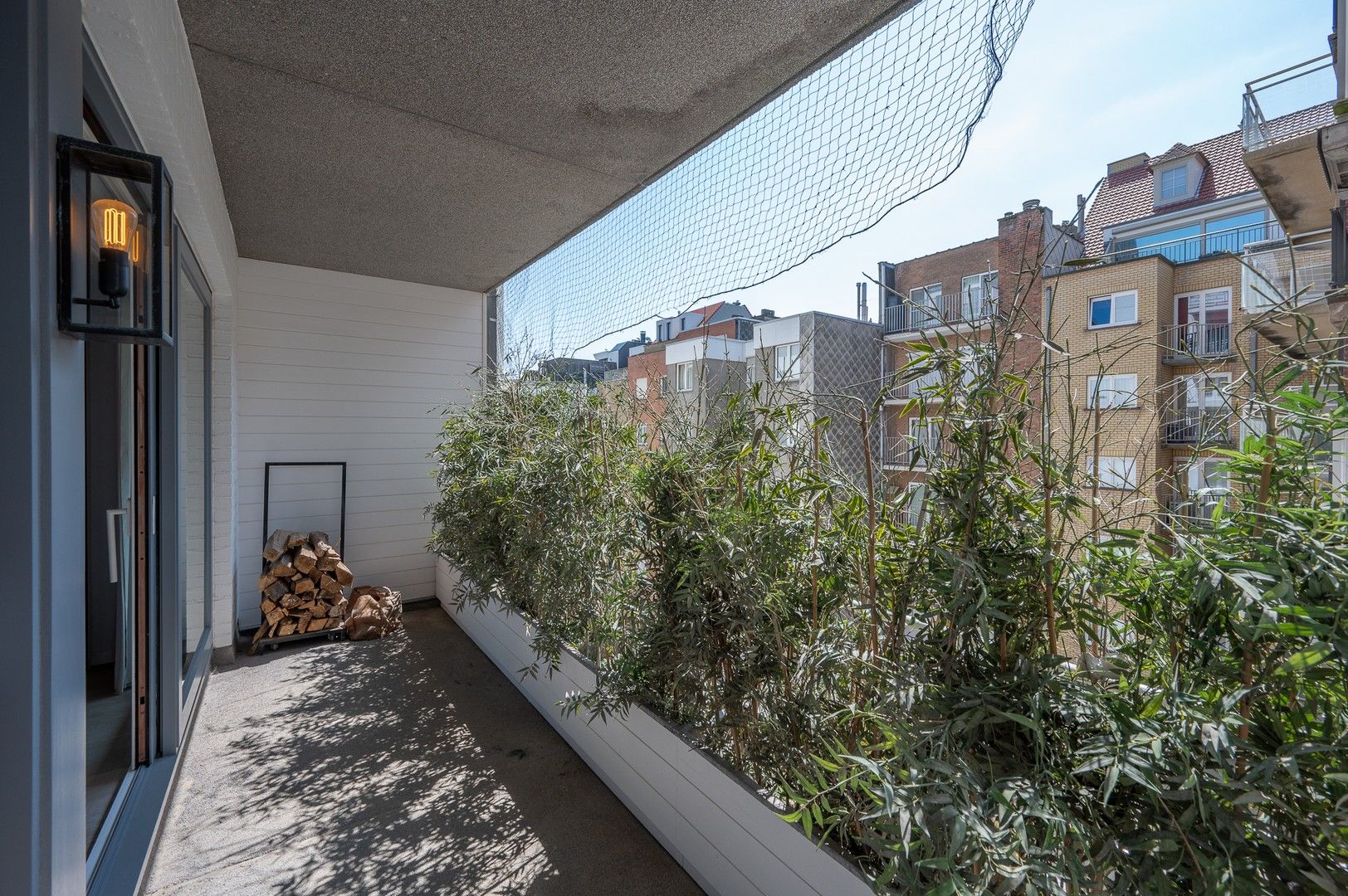 Prachtig appartement op de zeedijk in het Zoute met een gevelbreedte van 8 meter genietend van een panoramisch zeezicht. foto 25