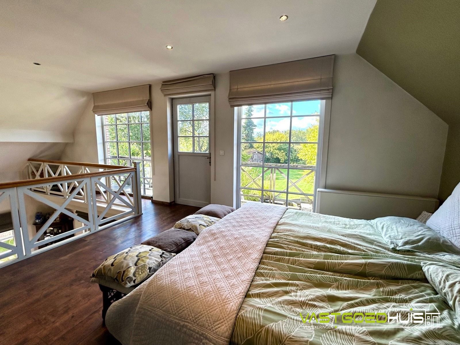 Prachtige villa in landelijke stijl foto 22