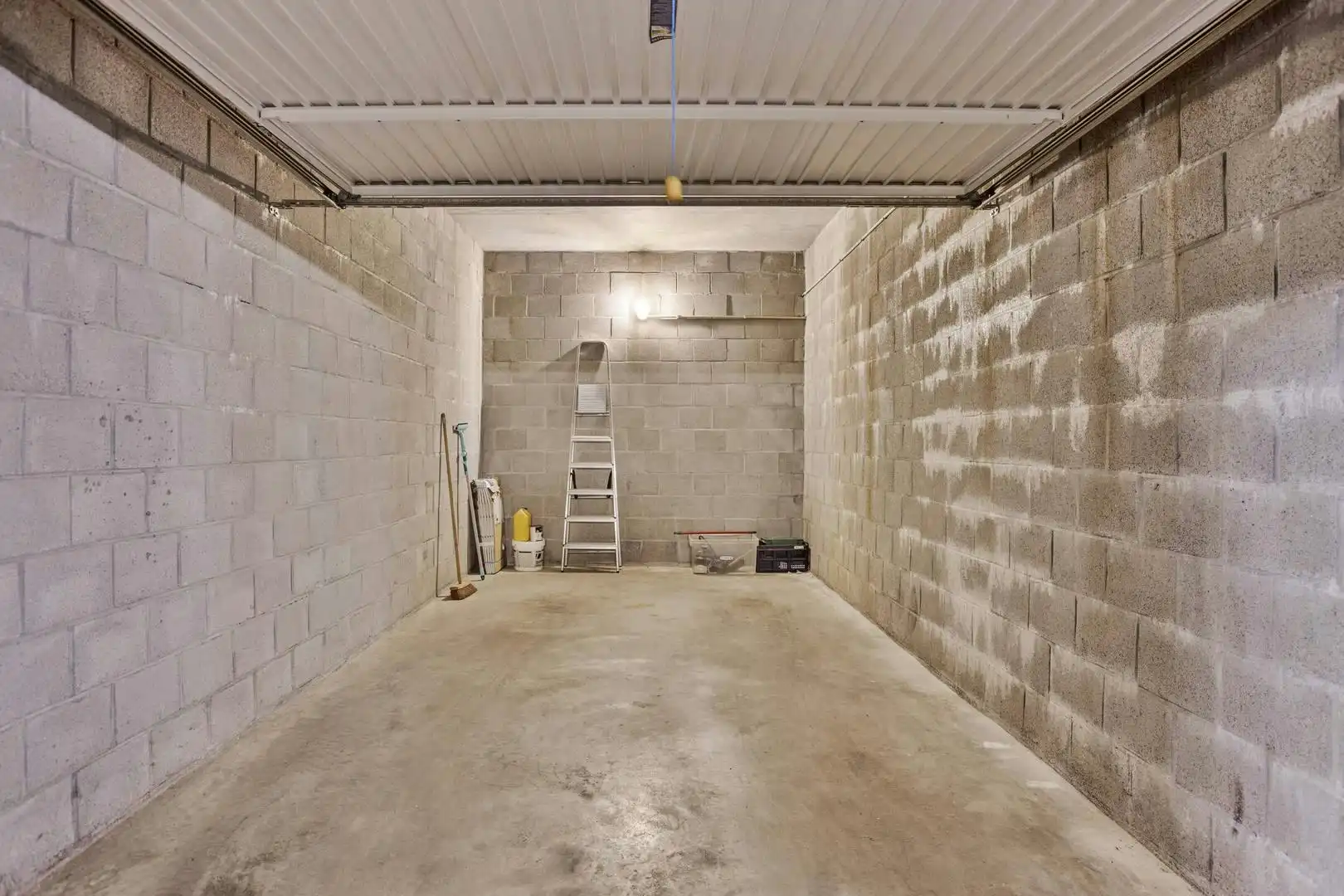 Lichtrijk 2 slaapkamer gelijkvloers appartement te koop foto 12