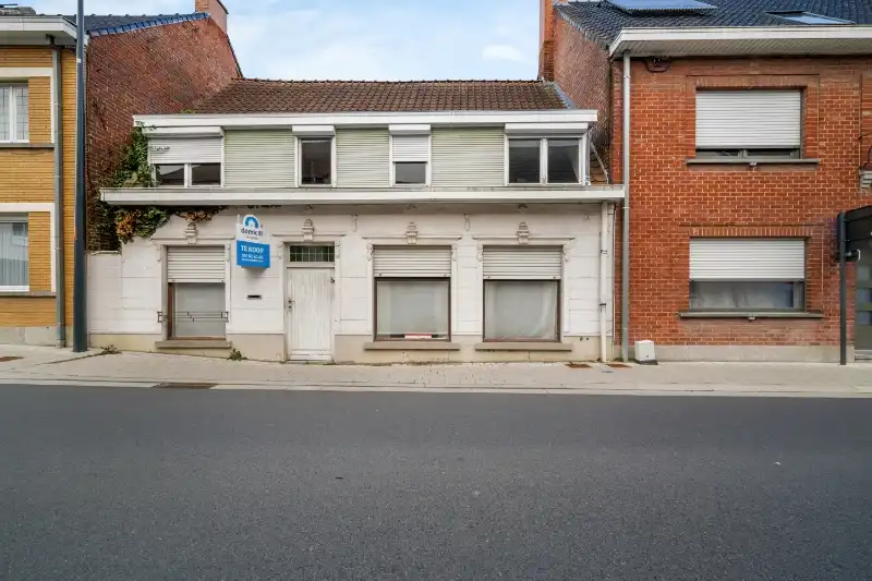 Hoofdfoto van de publicatie: Gits :  te renoveren woning met veel potentieel op topligging.  Opp 461 m²