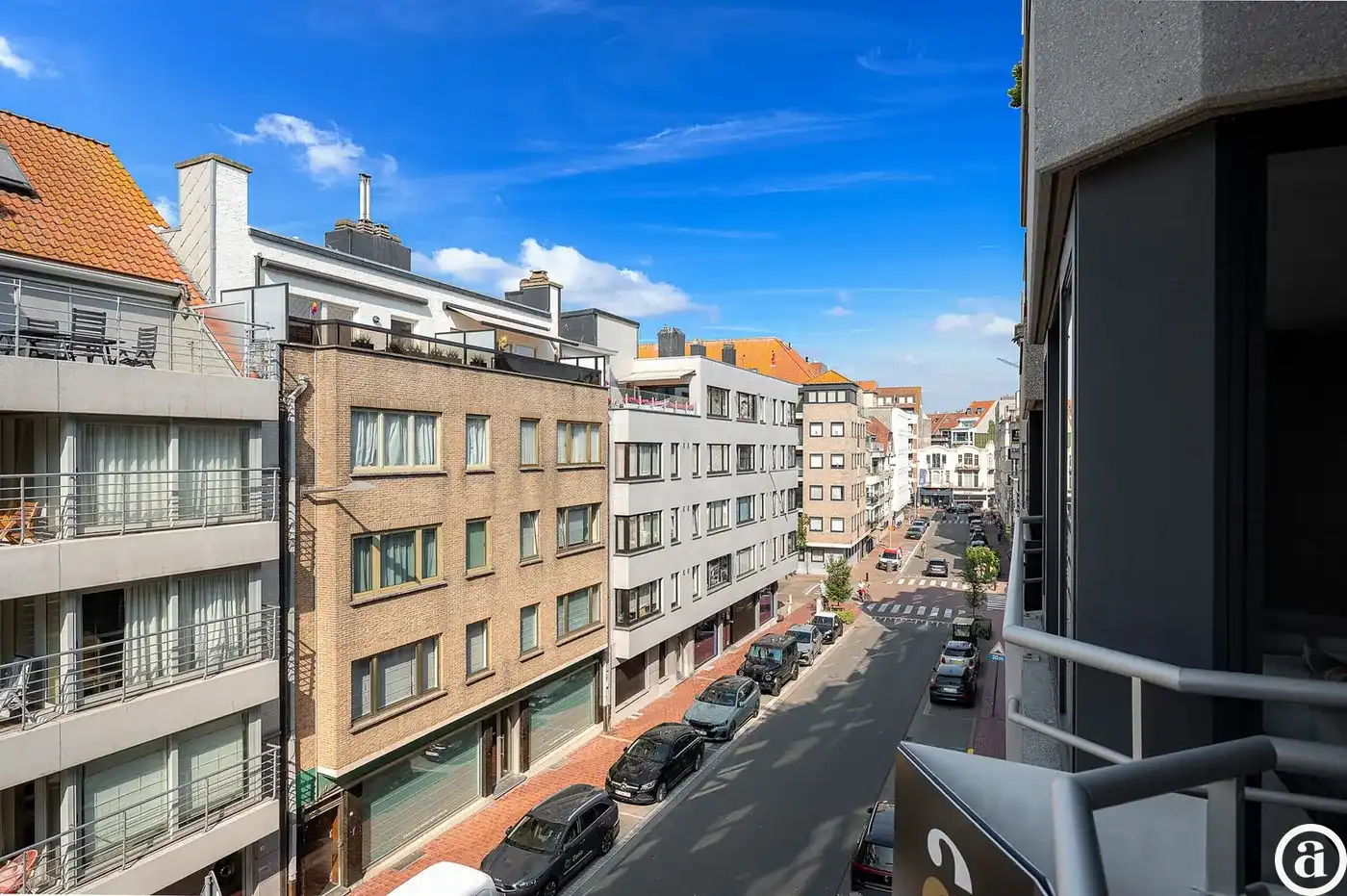 Instapklaar 2-slaapkamerappartement met terras op gegeerde locatie in Knokke foto 12
