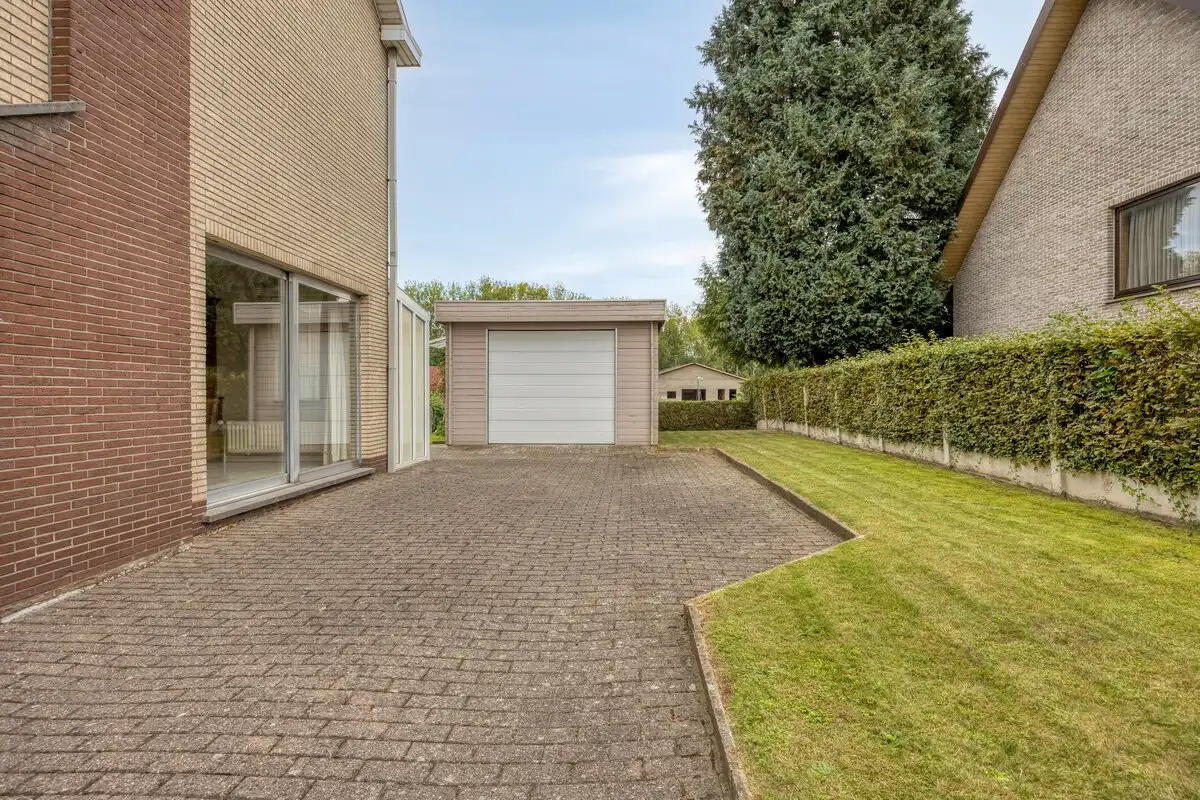 Halfopen bebouwing met 3 ruime slaapkamers. foto 6