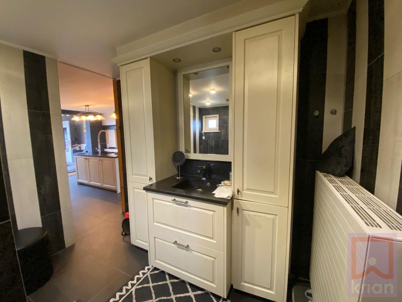 Ruime woning met grote garage (+-93m²) EN magazijn (+-170m²), centrum Geel, ideaal voor zelfstandige of vrij beroeper foto 15