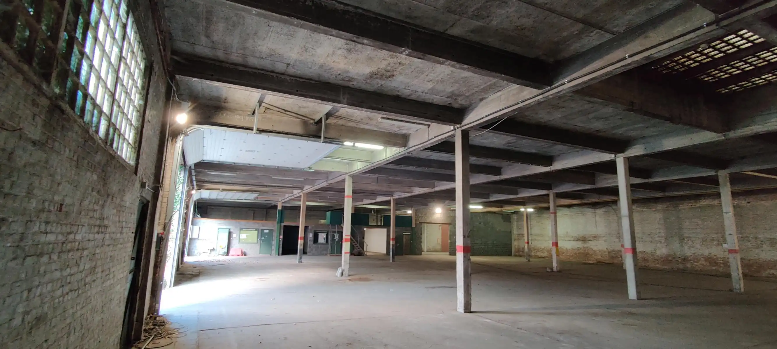 Charmant atelier met opslagruimte op een unieke locatie foto 32