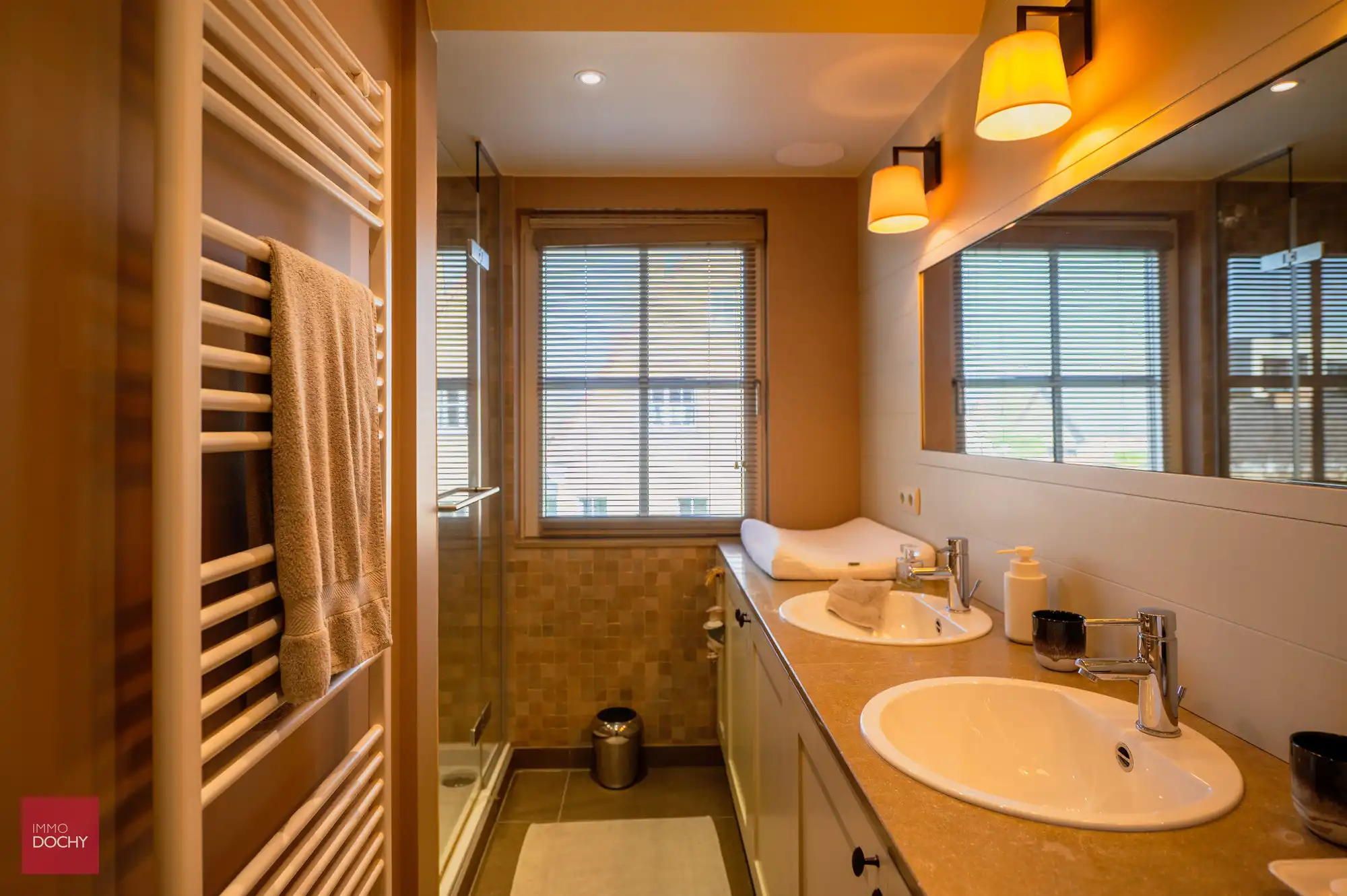 Zeer goed gelegen instapklare villa foto 33