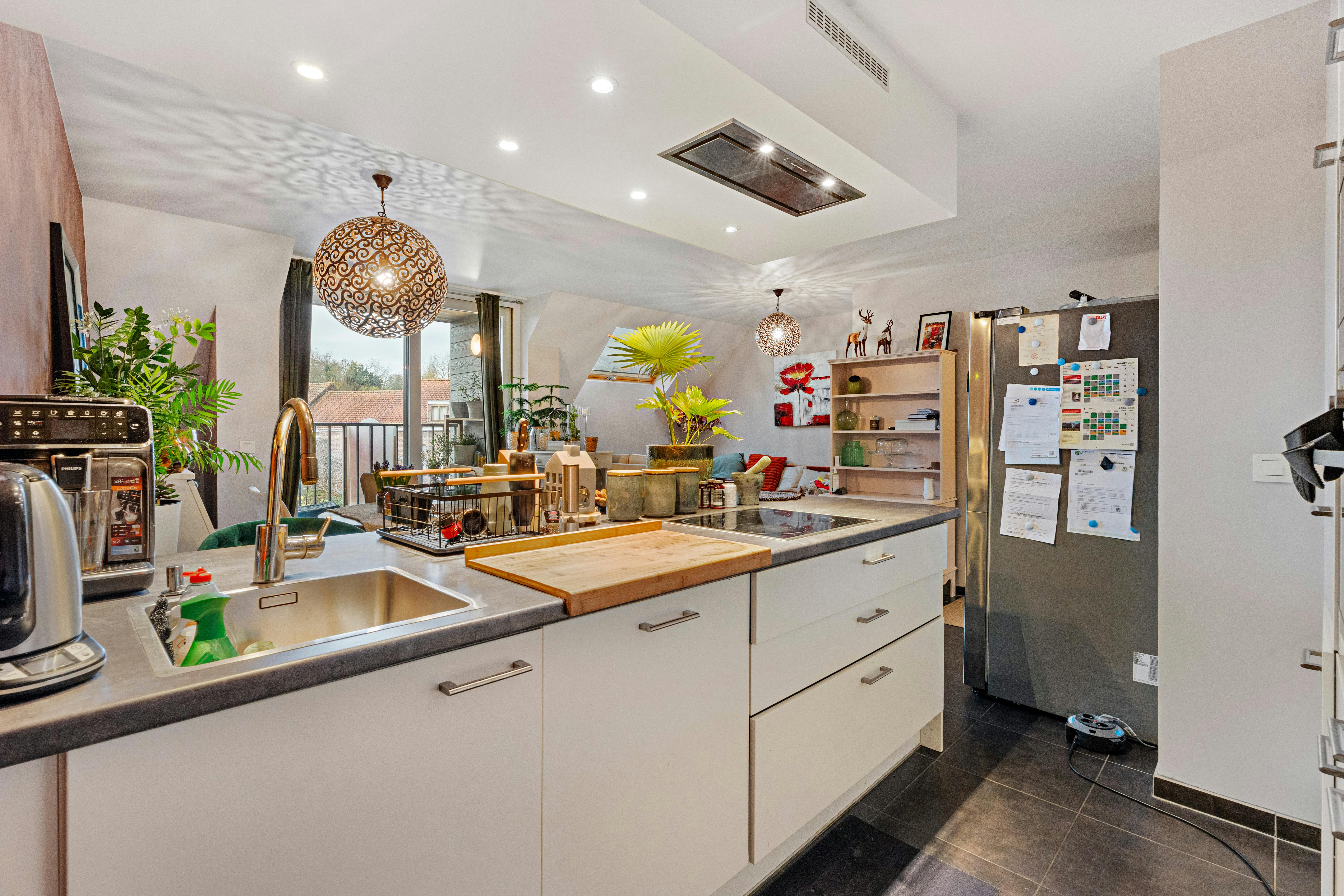 Instapklaar appartement met garage in centrum Ieper  foto 8