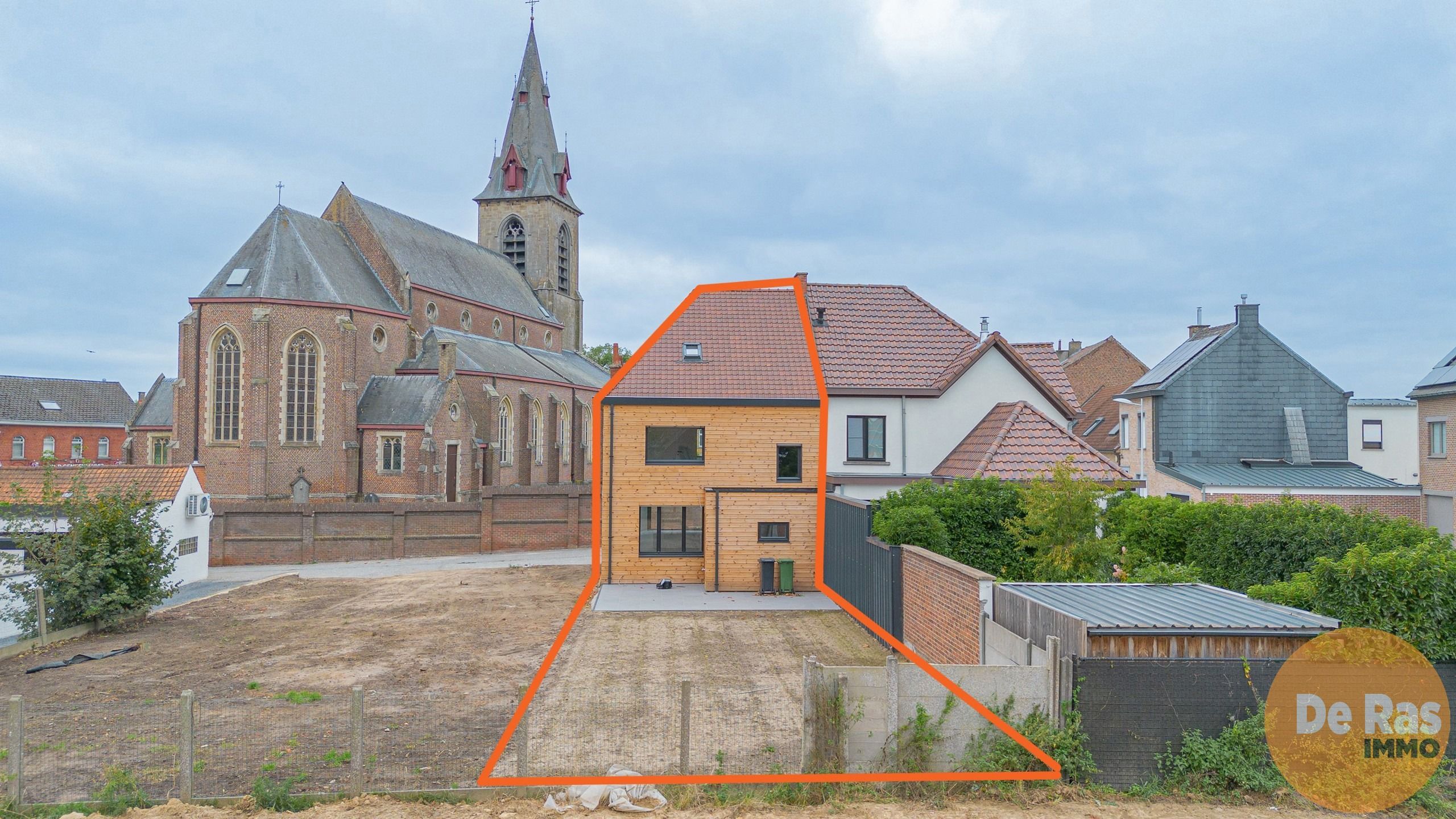 HILLEGEM – Mooi gerenoveerde woning met aangename tuin foto 19