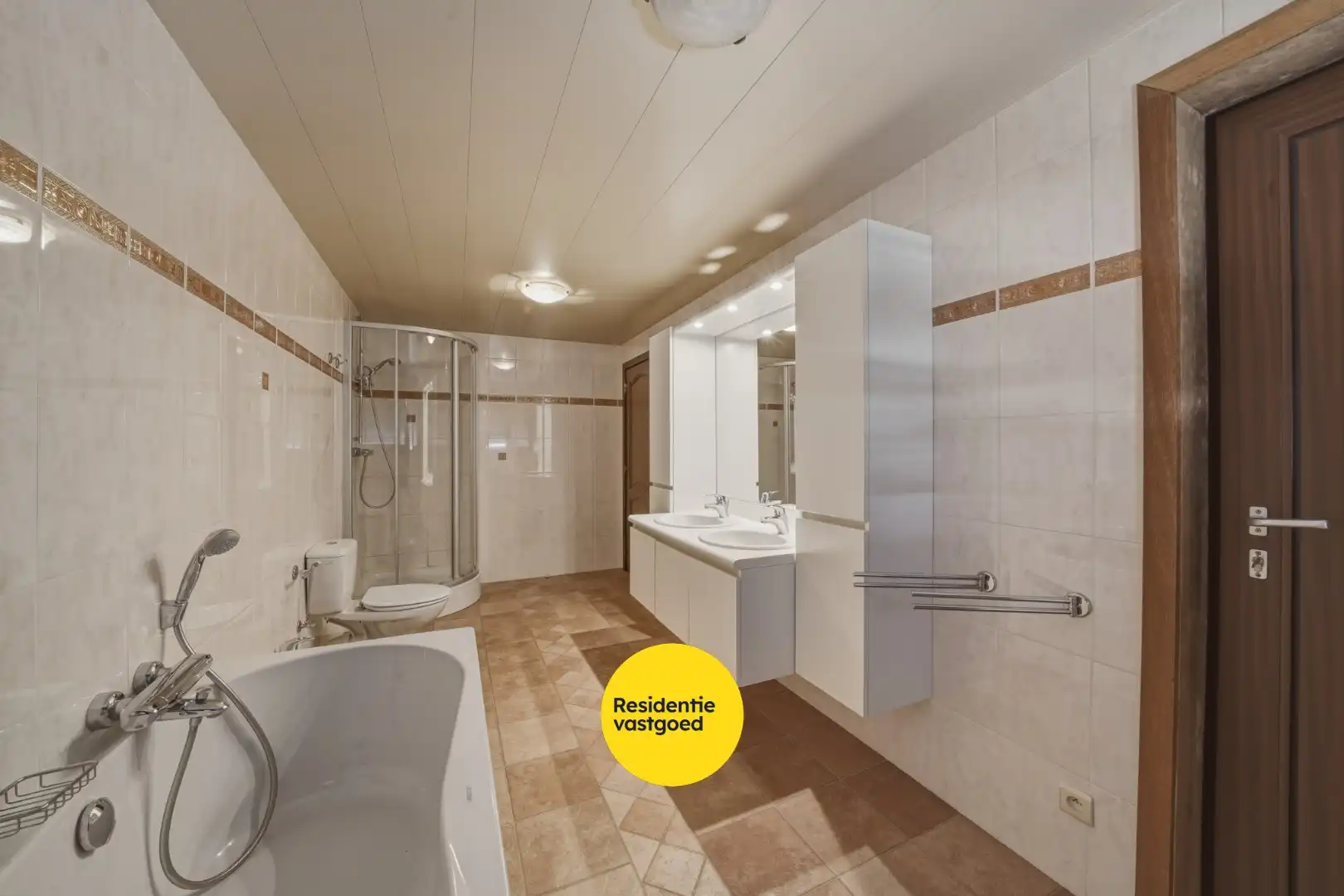 Ruime handelswoning met potentieel te Bredene foto 19