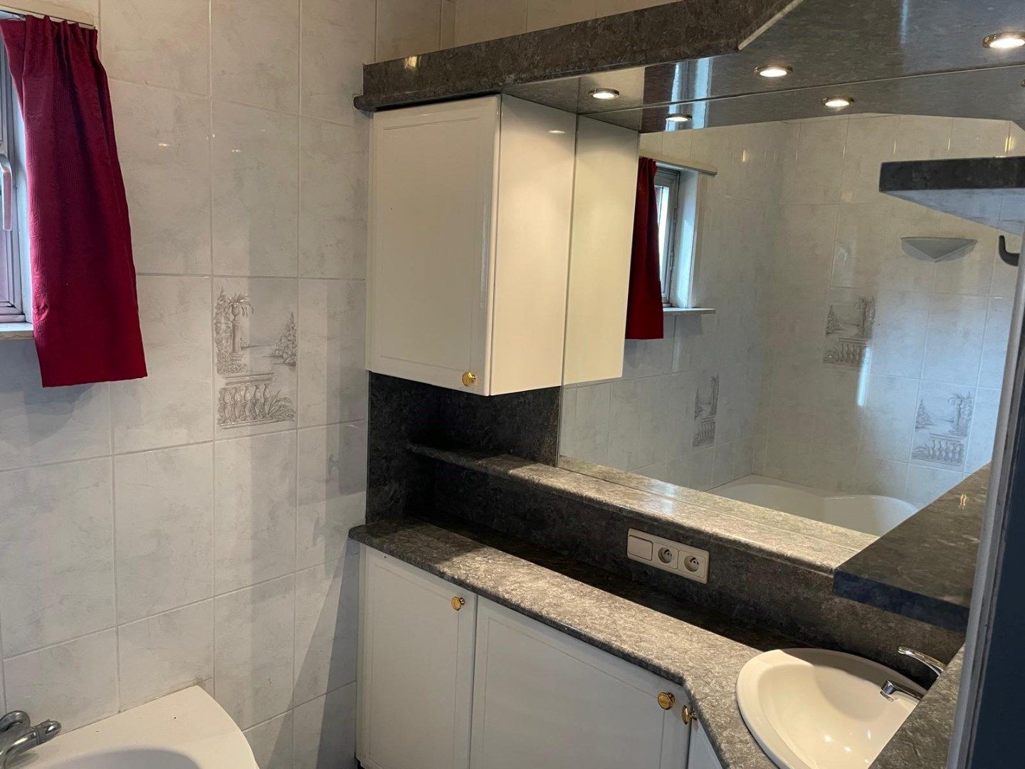 Gelijkvloerse woning in Mol met 1302m² tuin foto 15