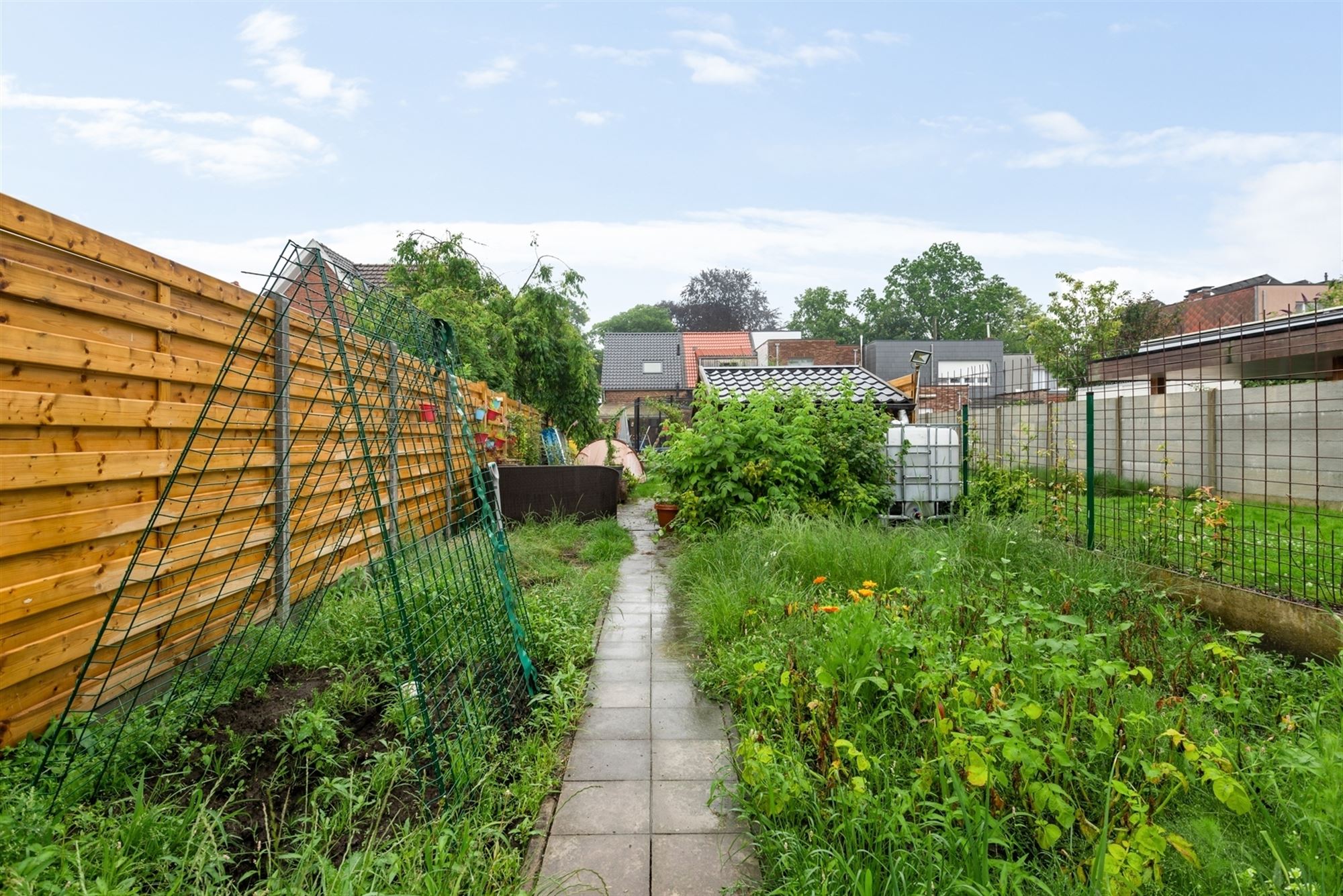 Charmante halfopen woning met grote tuin in centrum Berlaar foto 10