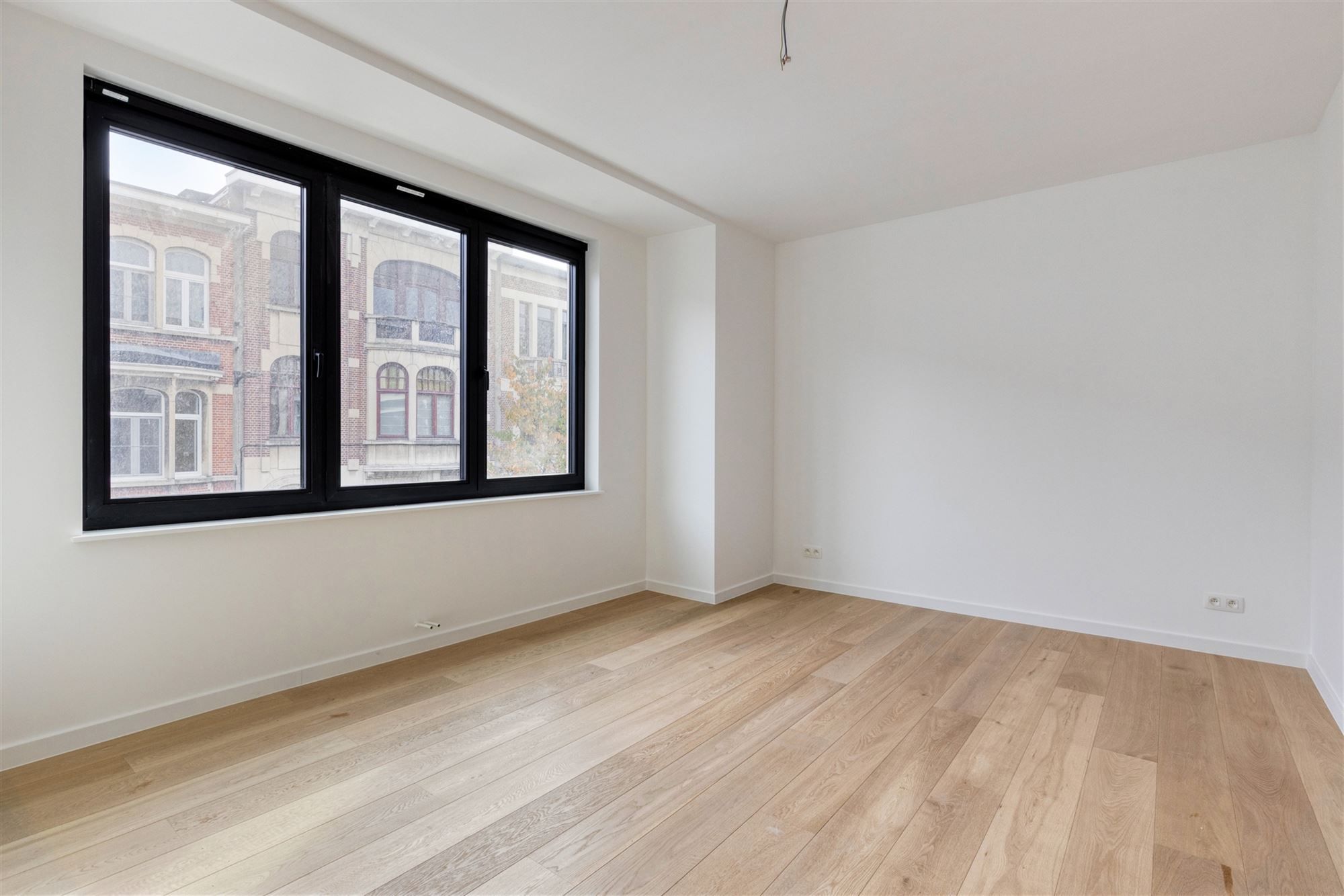 Prachtig gerenoveerd huis met tuin en 4 slaapkamers centrum Mortsel foto 13