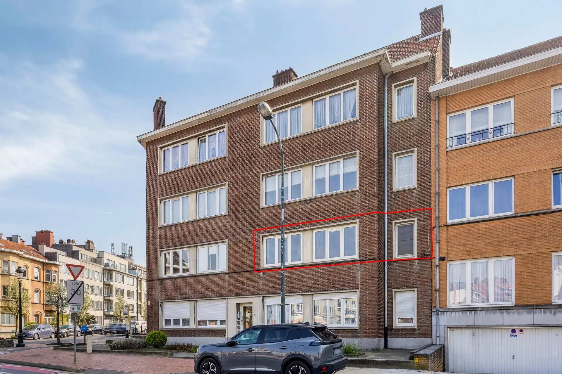 Te renoveren appartement met 2 kamers op centrale ligging in Wemmel foto {{pictureIndex}}