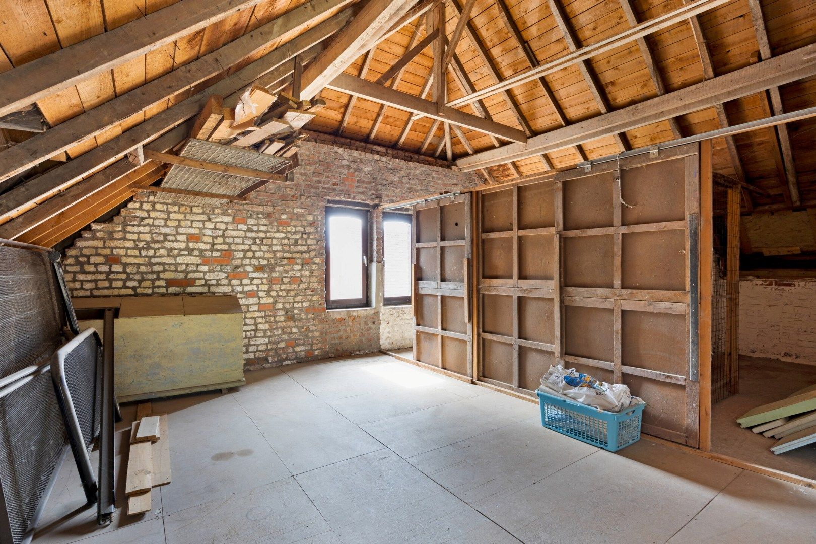 Woning met veel woonoppervlakte, zolder, garage en tuin te Tongeren-Lauw foto 25