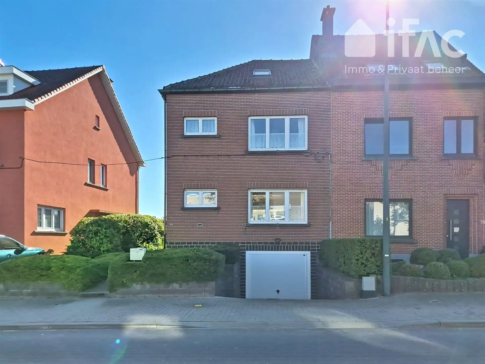 Mooi 3-gevel woning in centrum met parking&garage op 4a70ca foto 25