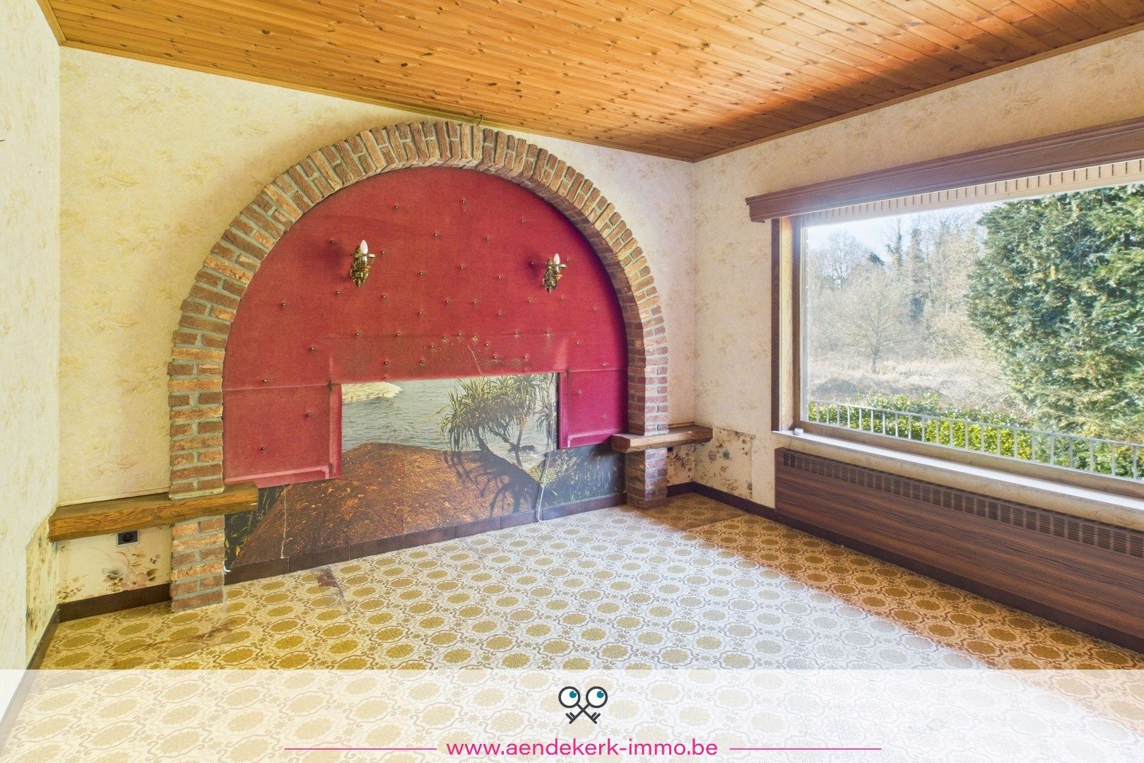 Ruime, te renoveren, woning met loods/stal in As foto 13