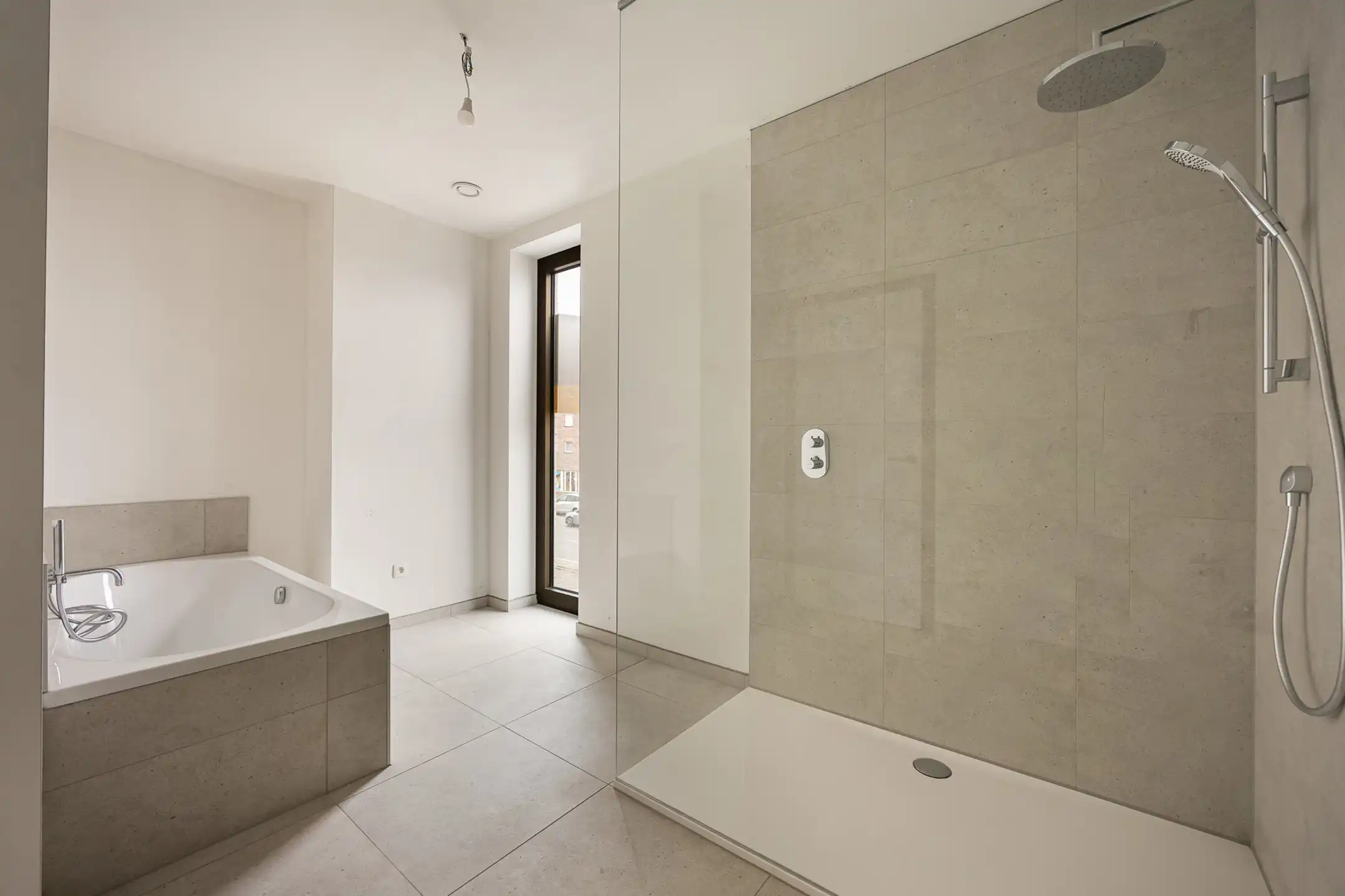 Luxueus en ruim (129 m²) appartement met 2 slpk en  terras foto 9