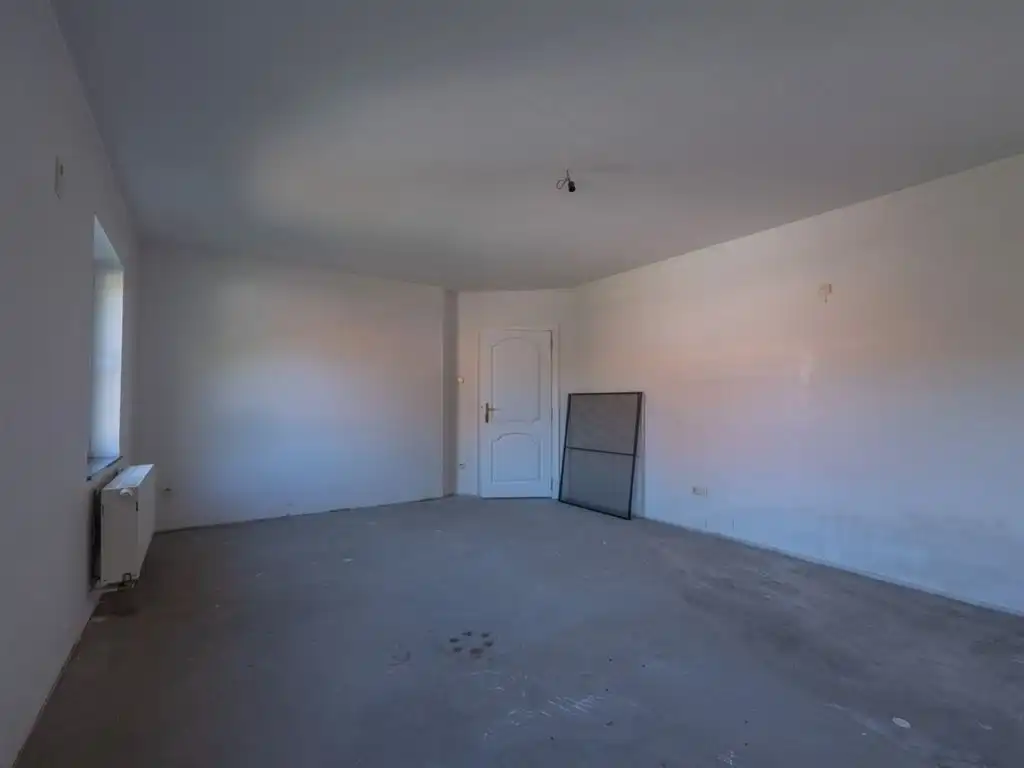 Verrassend ruime vrijstaande woning met inpandige garage foto 36