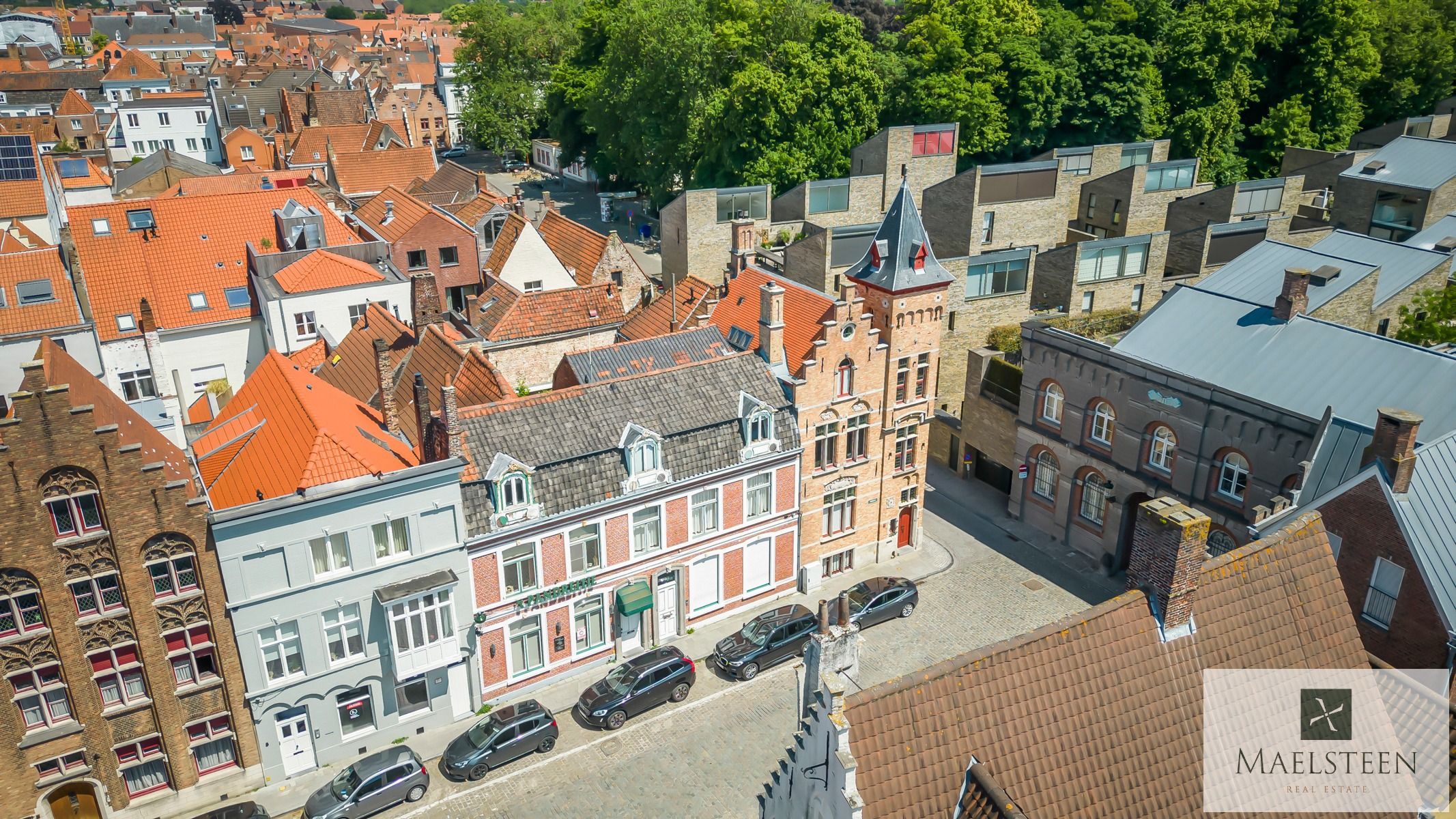 Verrassend ruime woning, centraal gelegen in hartje Brugge foto 21