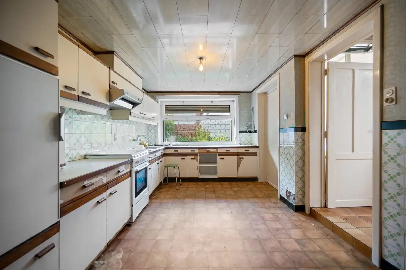 Halfopen woning met grote tuin en garage in Zoutleeuw foto 13