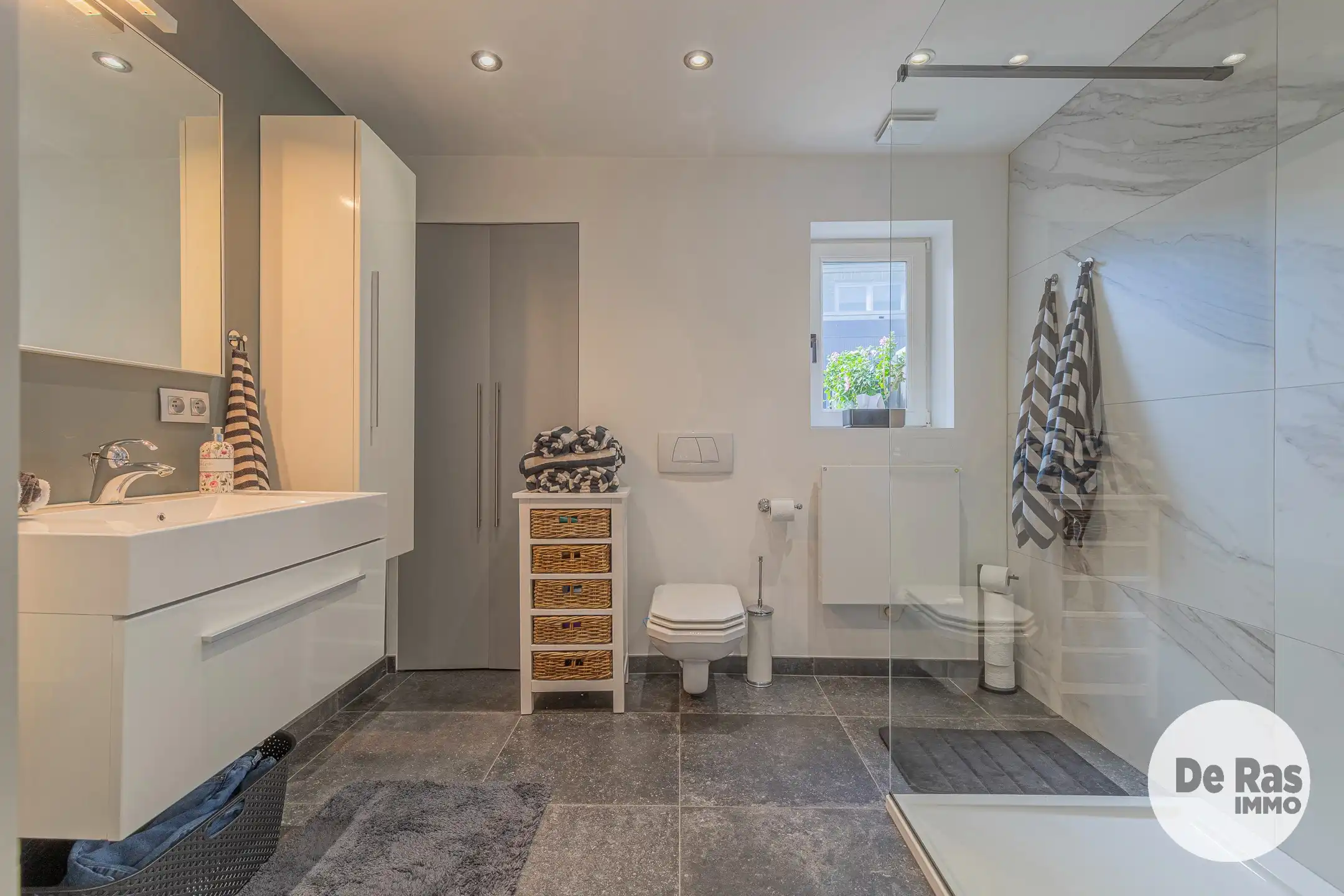 HOFSTADE –Zeer verzorgde woning met gezellige tuin en 3 slpk foto 9