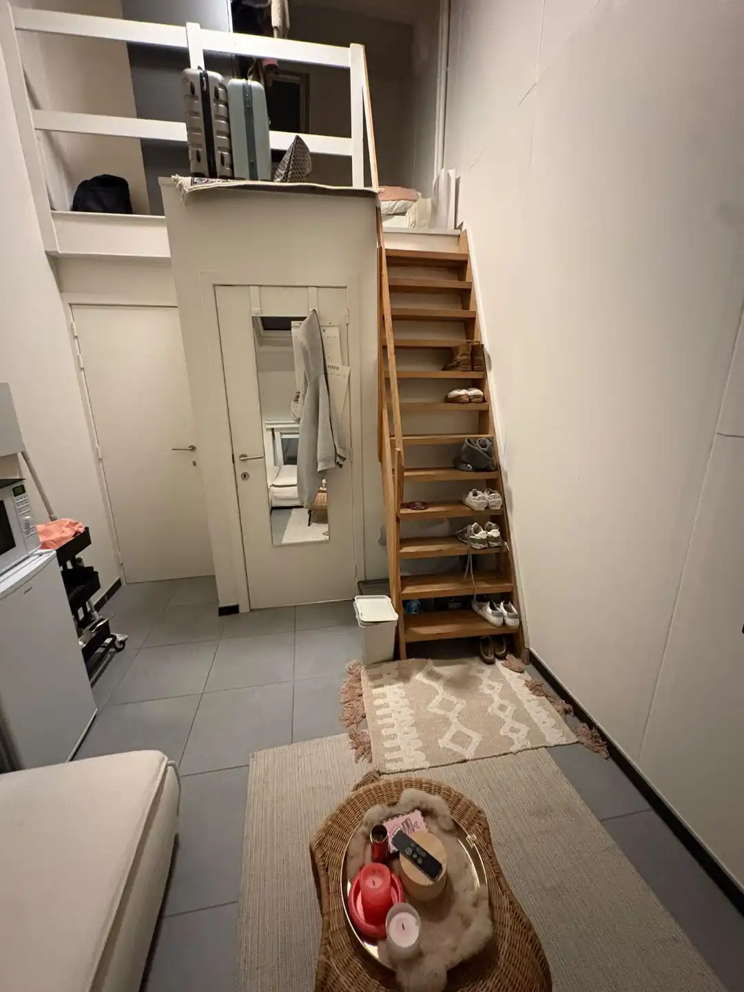 Bemeubelde Studentenkamer met eigen badkamer nabij Zuid! foto 5