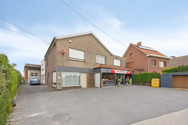 🏪 Unieke kans: wonen en werken op een toplocatie! 🌟 foto {{pictureIndex}}