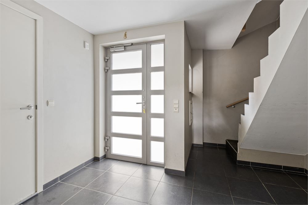 Bel-étage woning met 3 slaapkamers foto 2