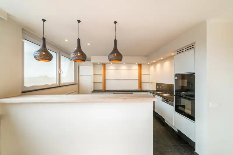 Exclusieve duplex met 210 m² woonbeleving in hartje Roeselare ROESELARE STADSKERN | RECENT LUXUEUS VERNIEUWD | 2 À 3 SLAAPKAMERS | 2 TERRASSEN | 210 m² foto 5