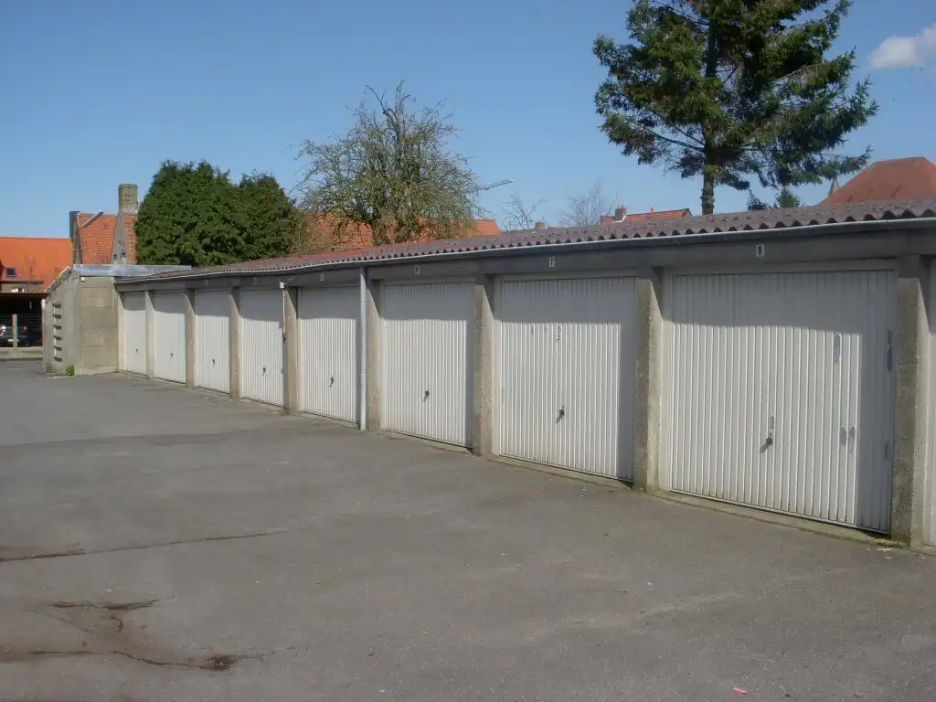 Bovengrondse garagebox in het centrum foto 4