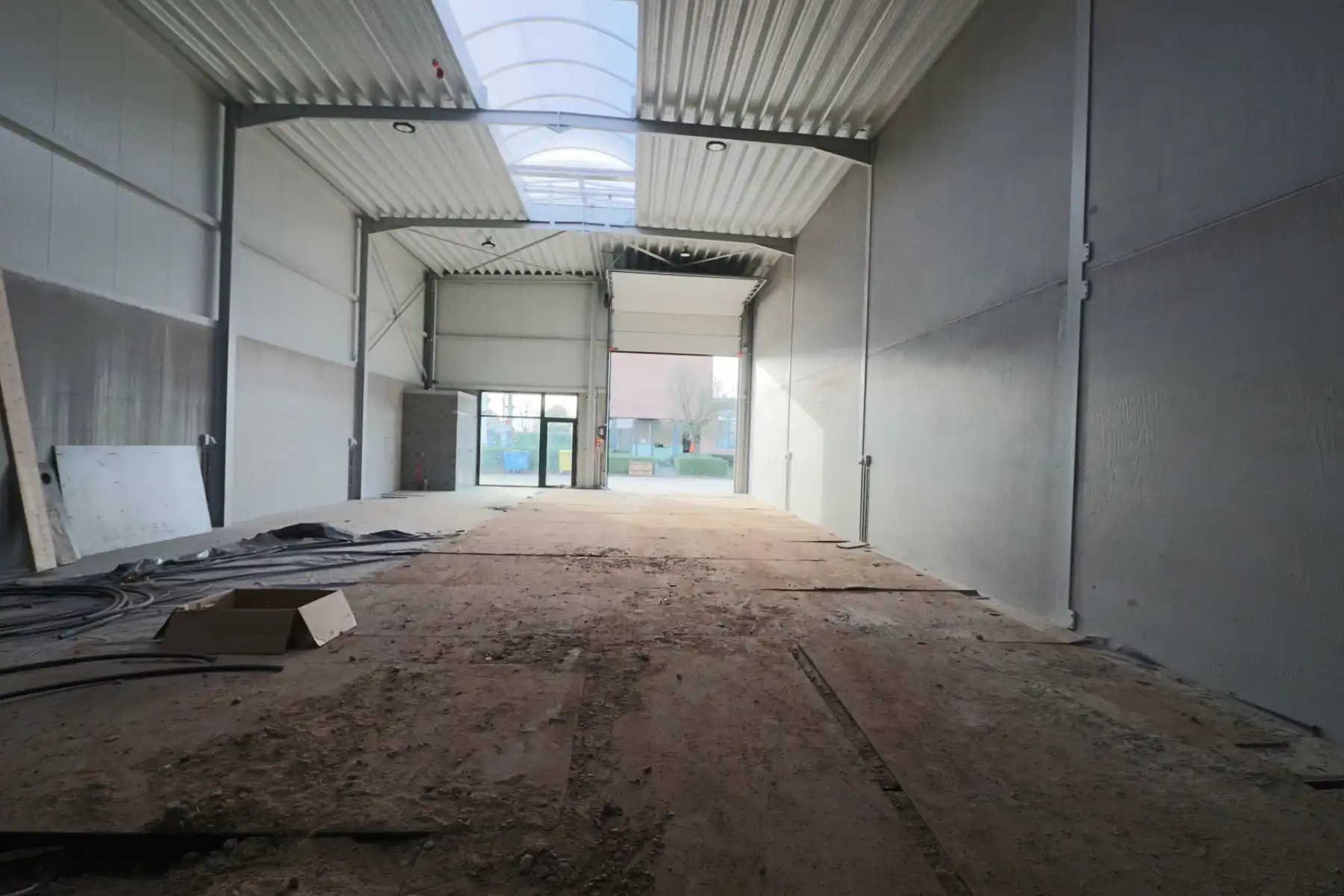 Een nieuwbouw opslag- / bedrijfsruimte van 275 m². foto 5