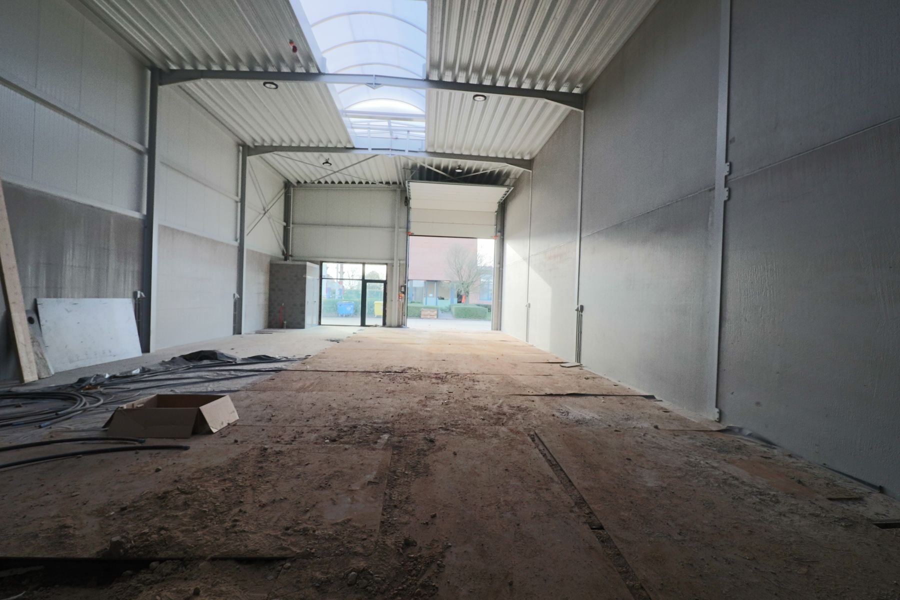 Een nieuwbouw opslag- / bedrijfsruimte van 275 m². foto 5