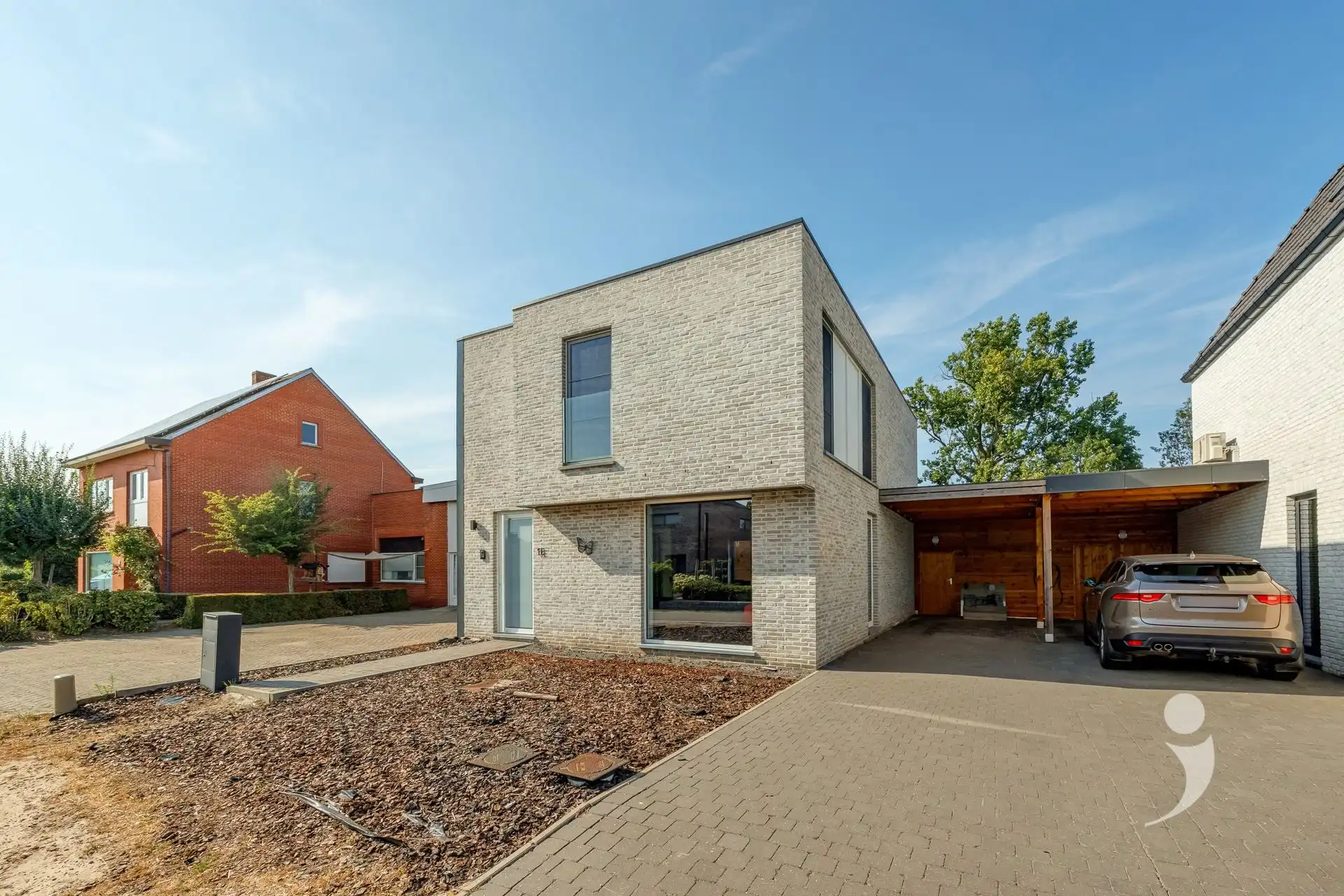 Prachtige recente woning te Zammel!  foto 31