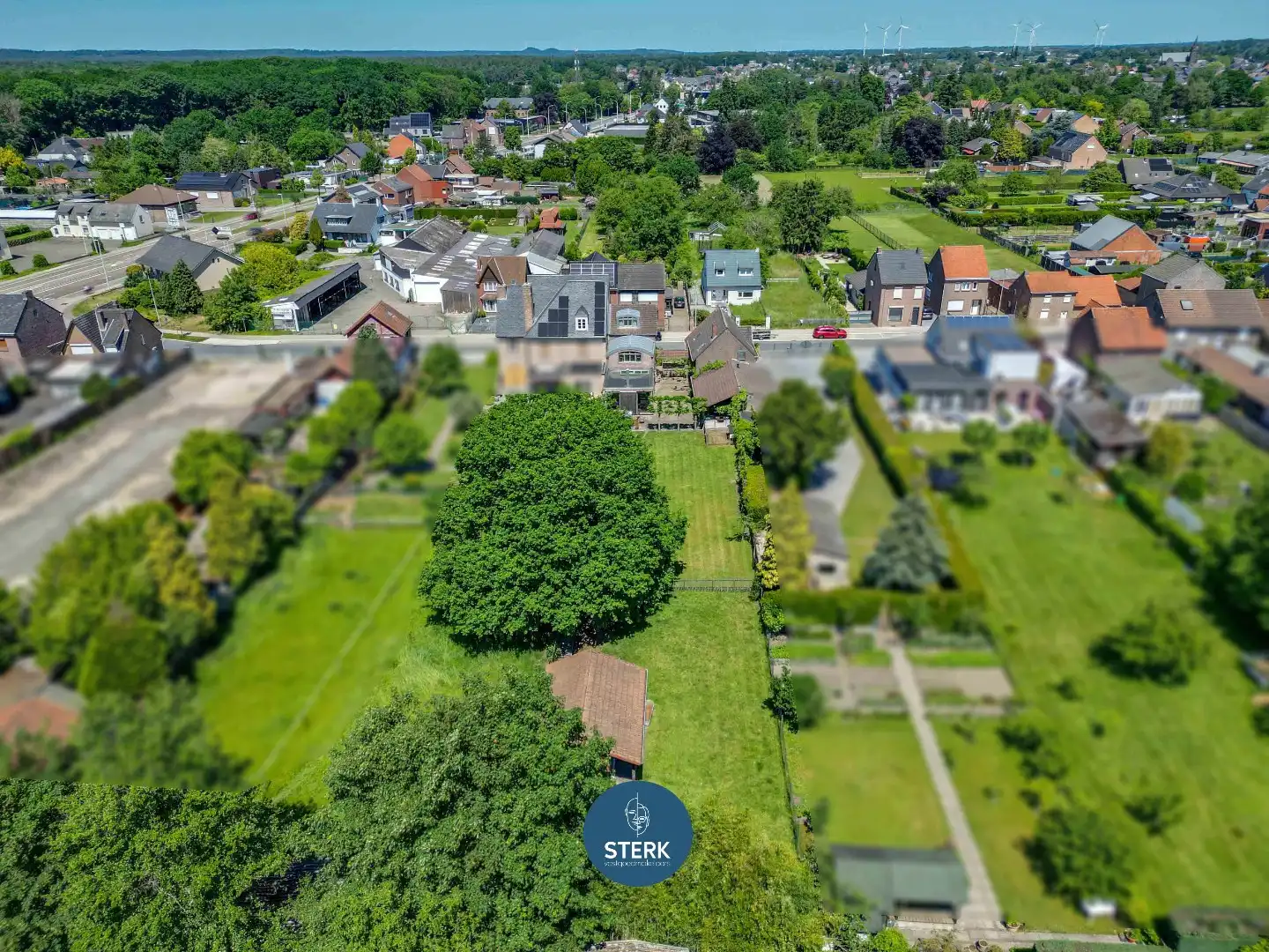 CHARMANTE GEZINSWONING (EPC B) MET PRAKTISCHE BIJBOUW TE NEERHAREN !  foto 4