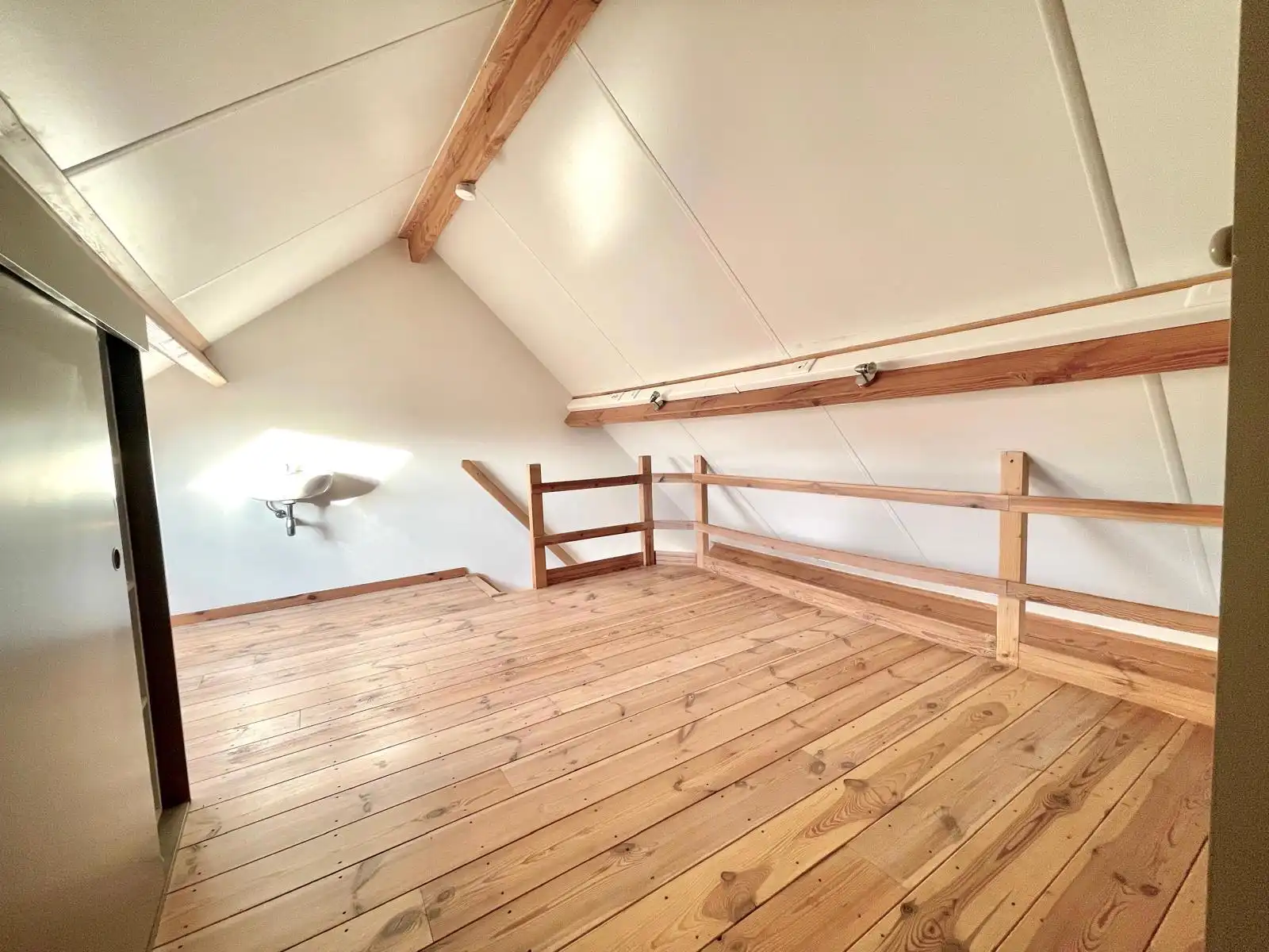 Recent gerenoveerd 1 slpk app in het centrum van Turnhout foto 9