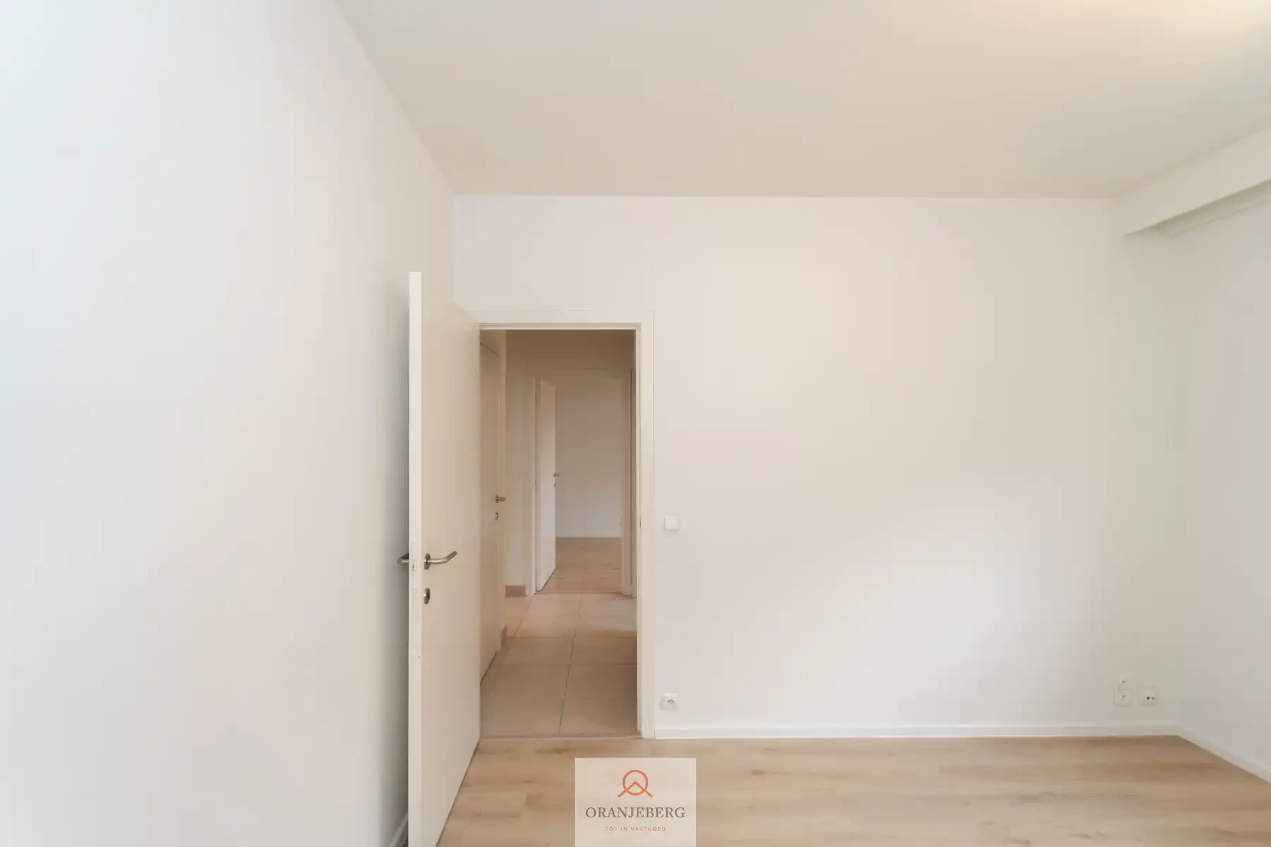 Ruim 3 slpk-appartement met bovengrondse staanplaats nabij Sterre! foto 17