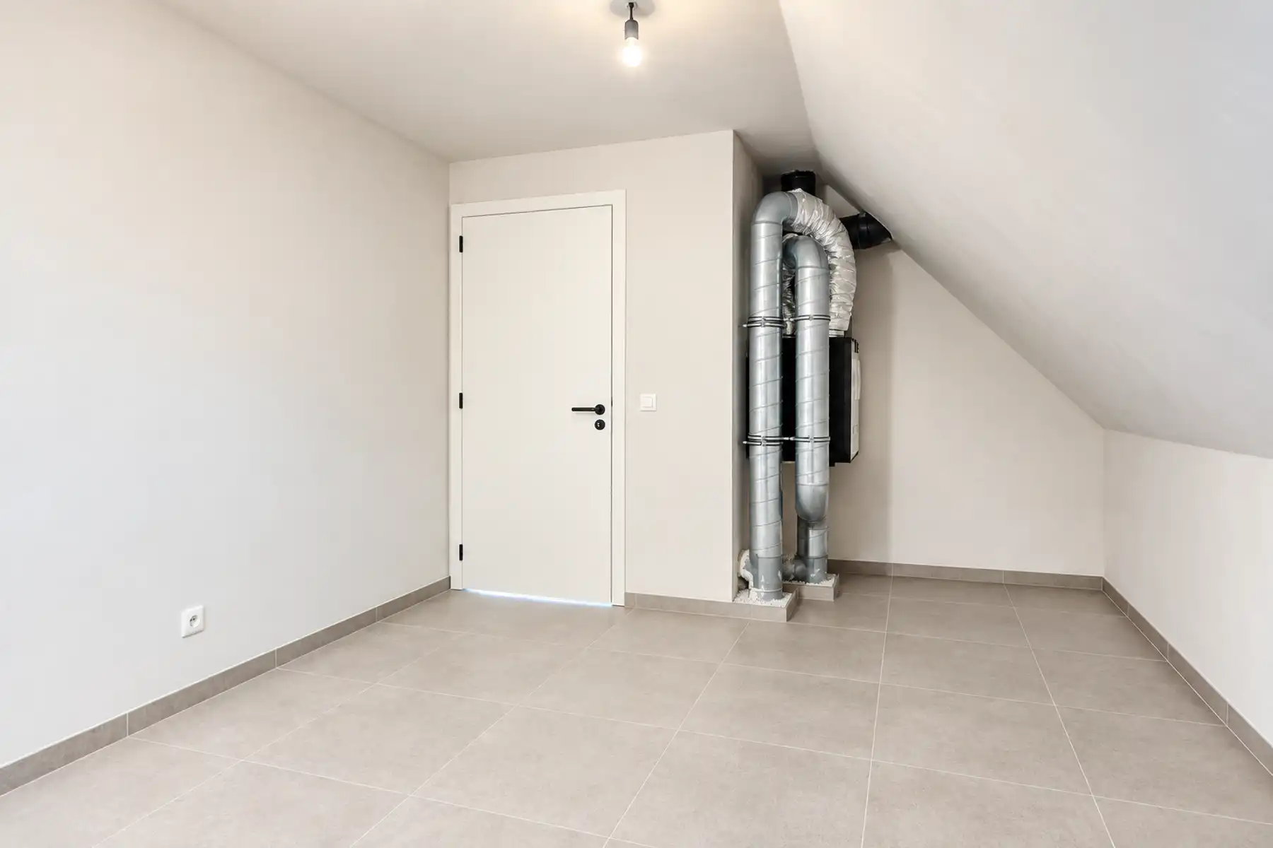 Energiezuinige ruime nieuwbouww met 4 slaapkamers en tuin foto 27