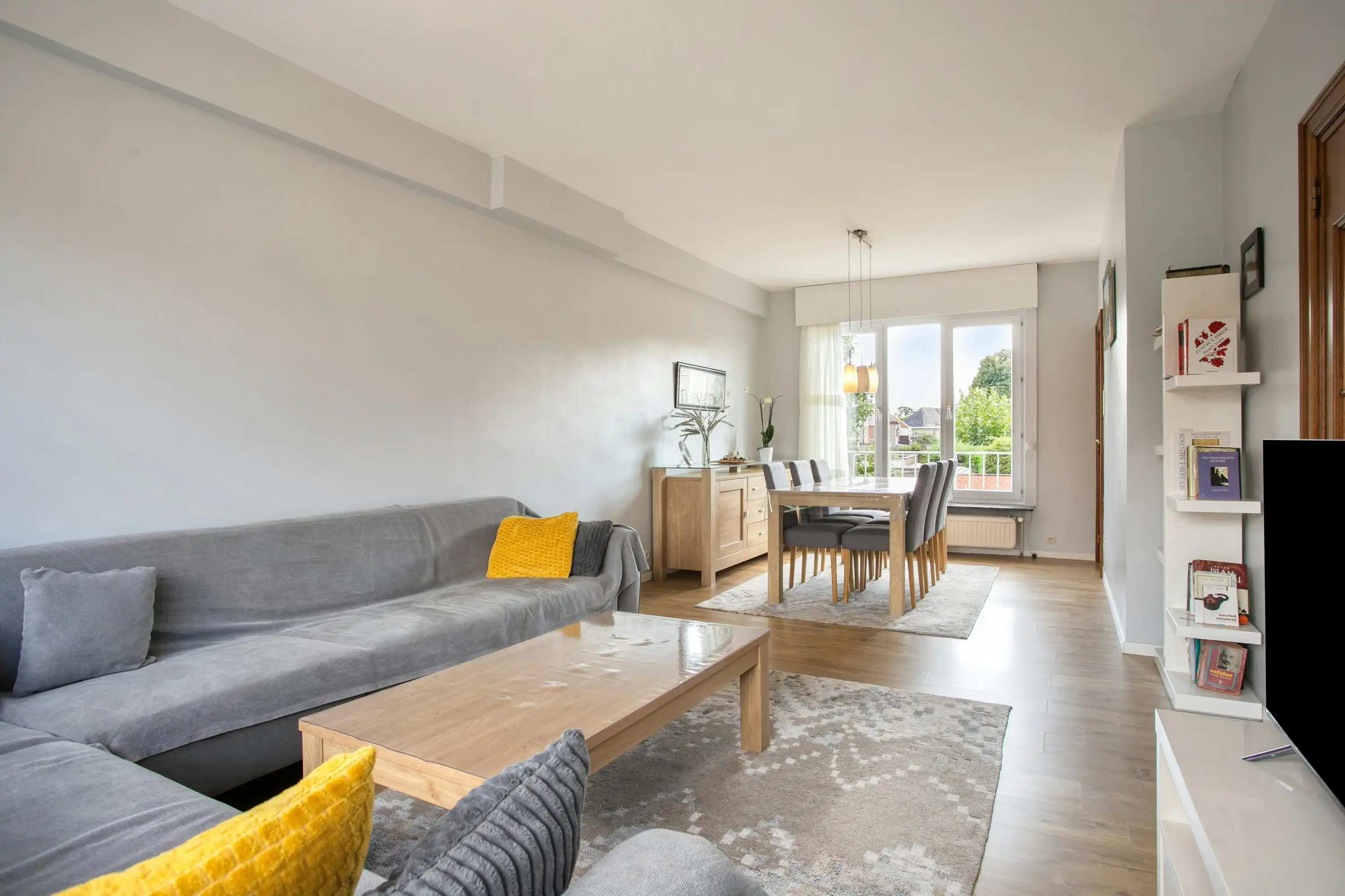 Ruime bel-etage in rustige woonwijk van Gentbrugge foto 6