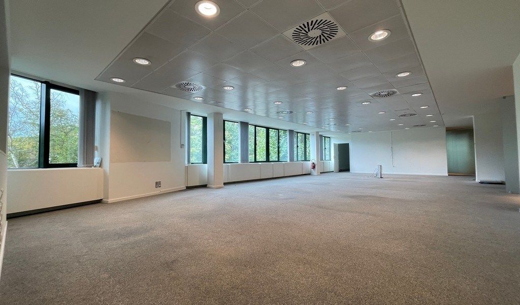 Kantoren te huur in Royal House te Berchem foto 4