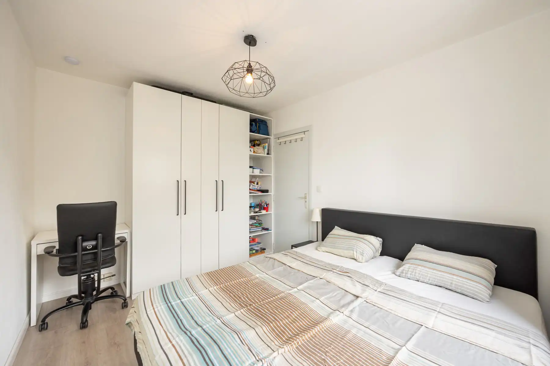 INSTAPKLAAR APPARTEMENT MET 1 SLAAPKAMER EN TERRAS GELEGEN OP TOPLOCATIE TE HASSELT! foto 16