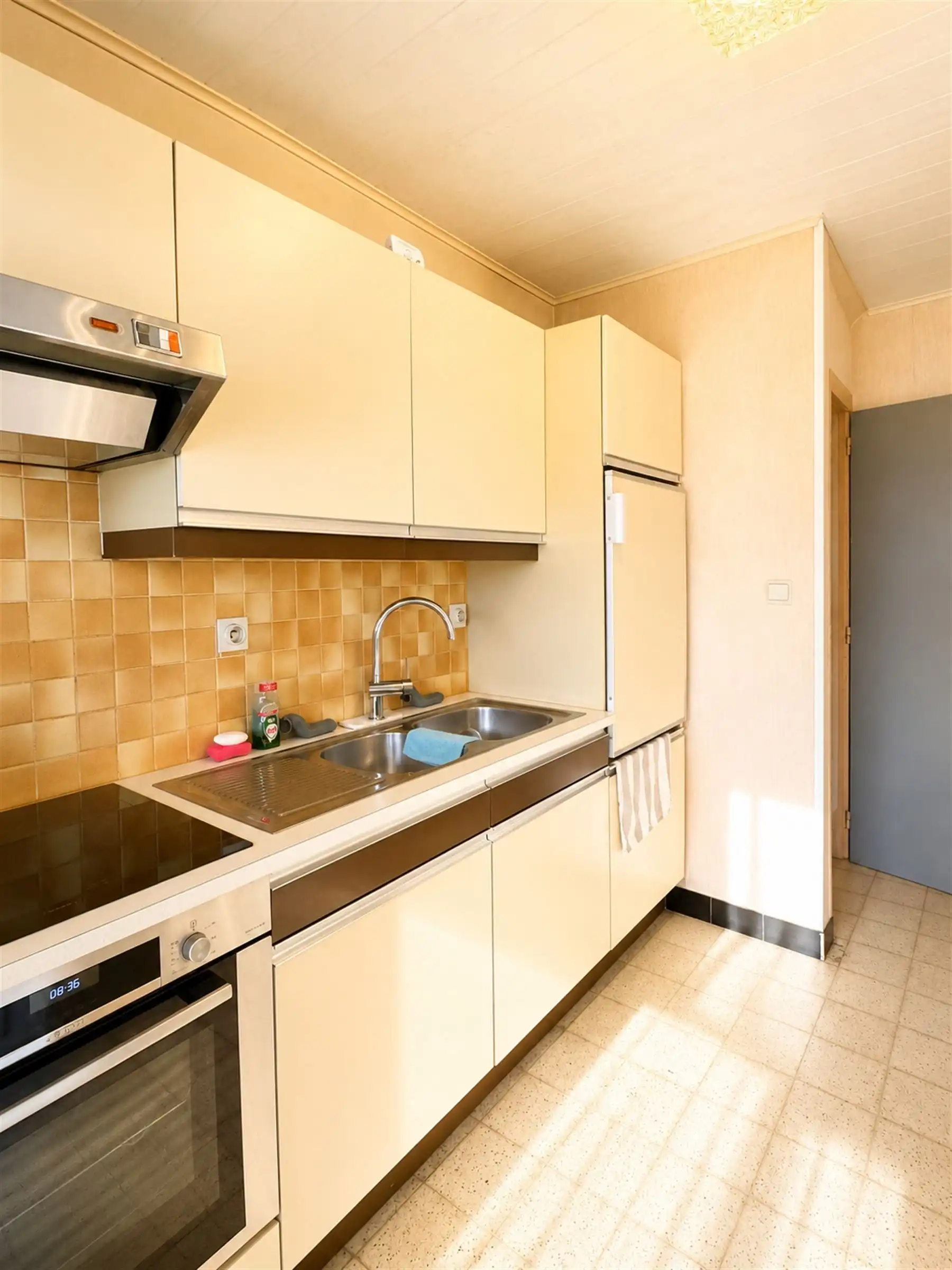 Half open bebouwing met drie slaapkamers foto 4