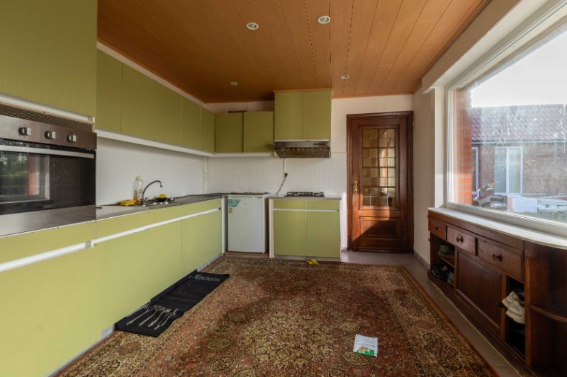 Roeselare-Rumbeke. Gelijkvloers&nbsp; met 2 slaapkamers van 75 m² met aparte ingang en parkeerplaats. Recent vernieuwd. Ideale investering of starter. foto 4