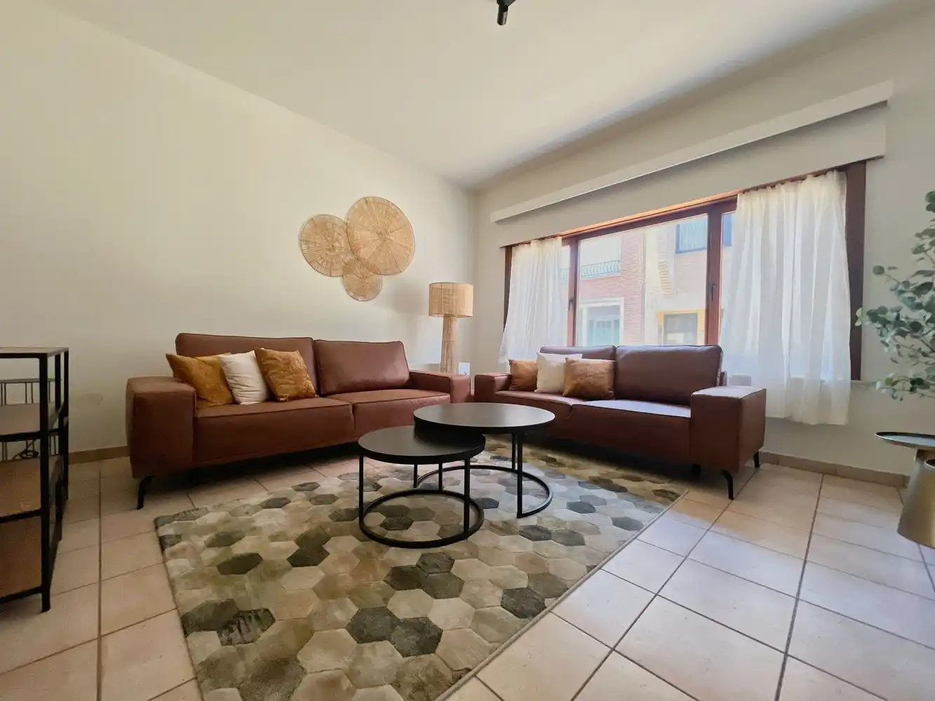 Instapklaar app. met 2 slpks. + ruim, zonnig terras (22m²) !!! foto 2