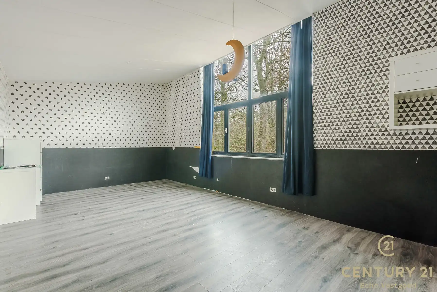 Unieke te renoveren villa in villawijk “De Lint” foto 21