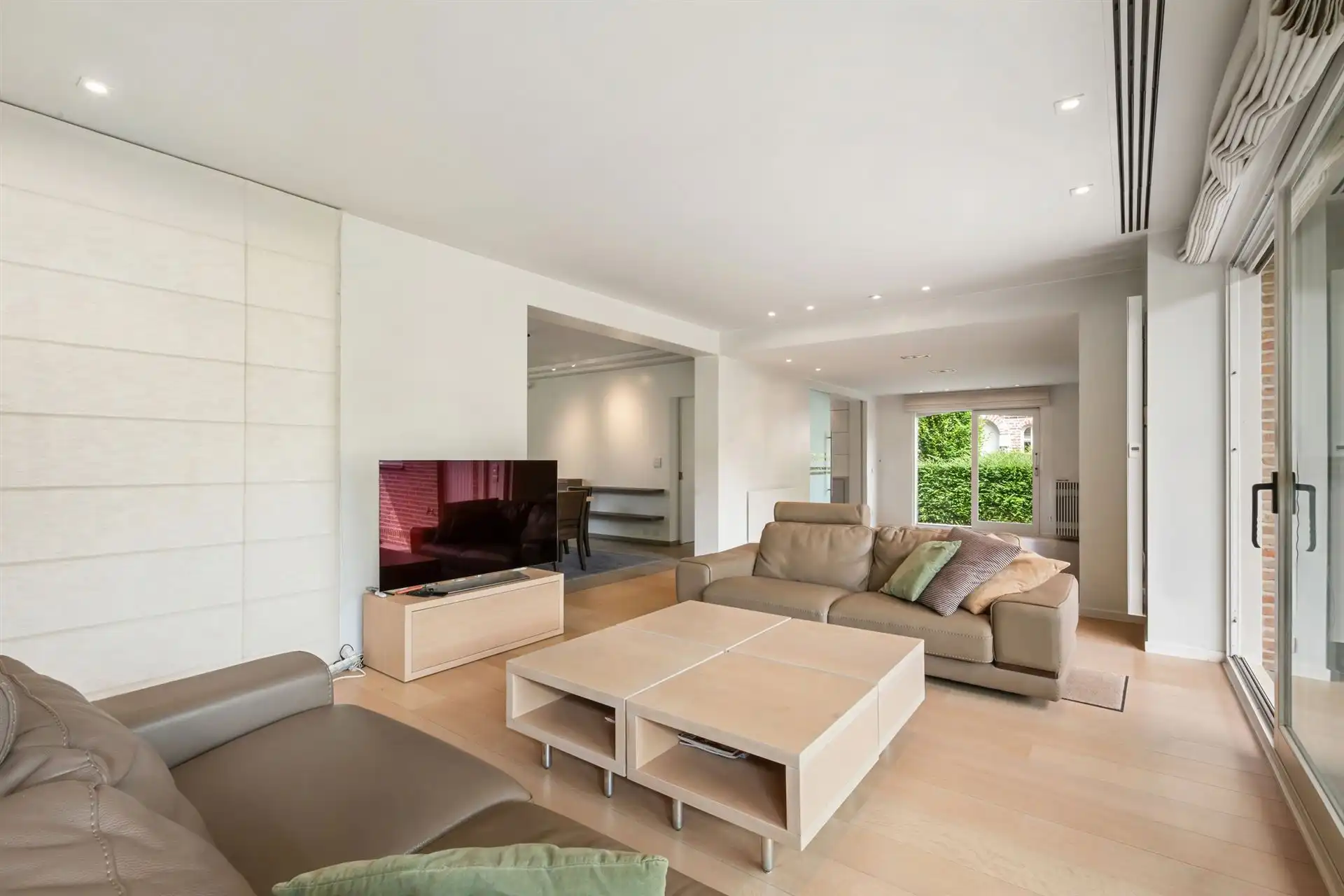 Charmante woning met prachtige tuin in Wielsbeke foto 11