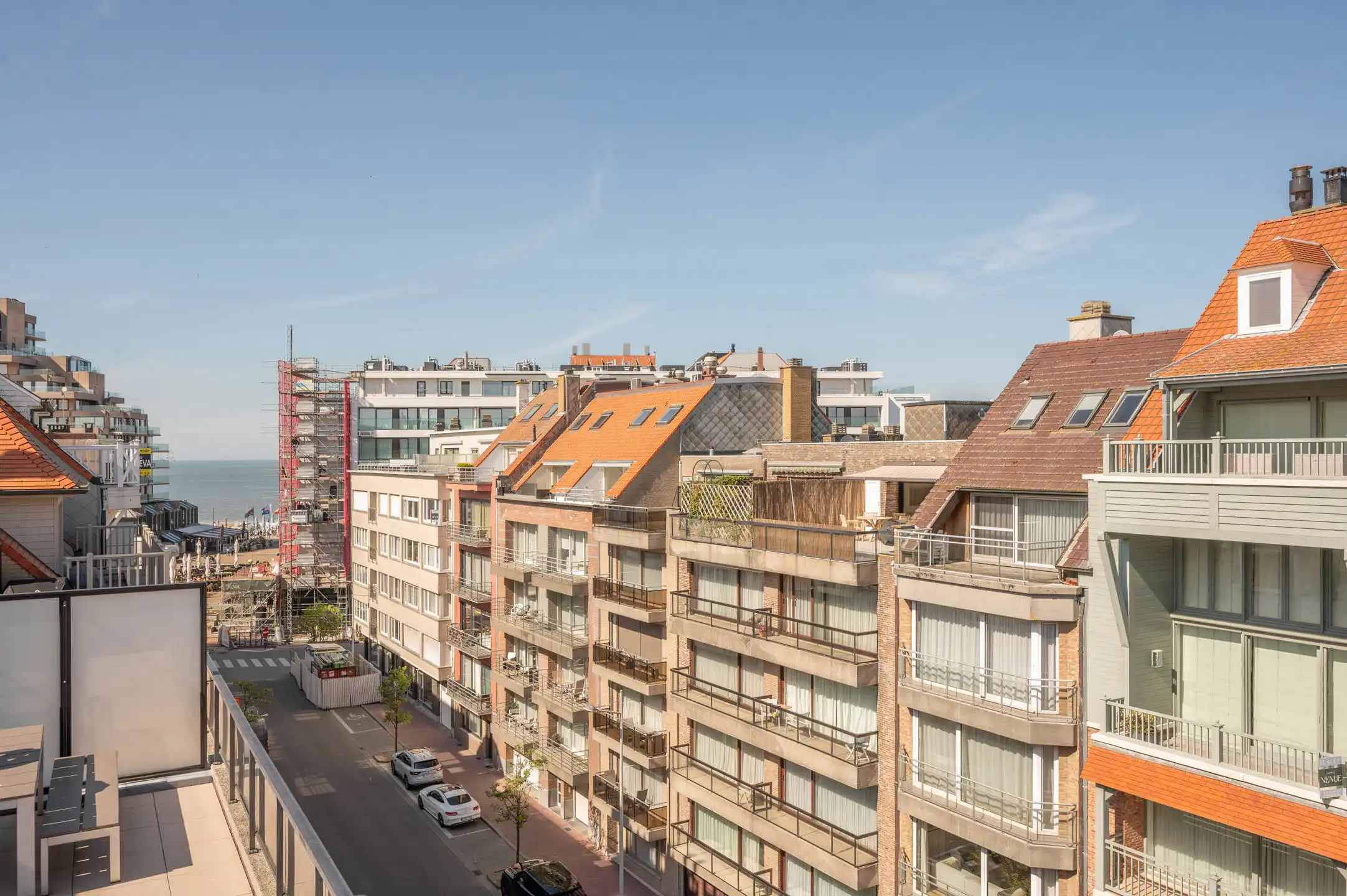 Duplex penthouse met zijdelings zeezicht en royale terrassen foto 24