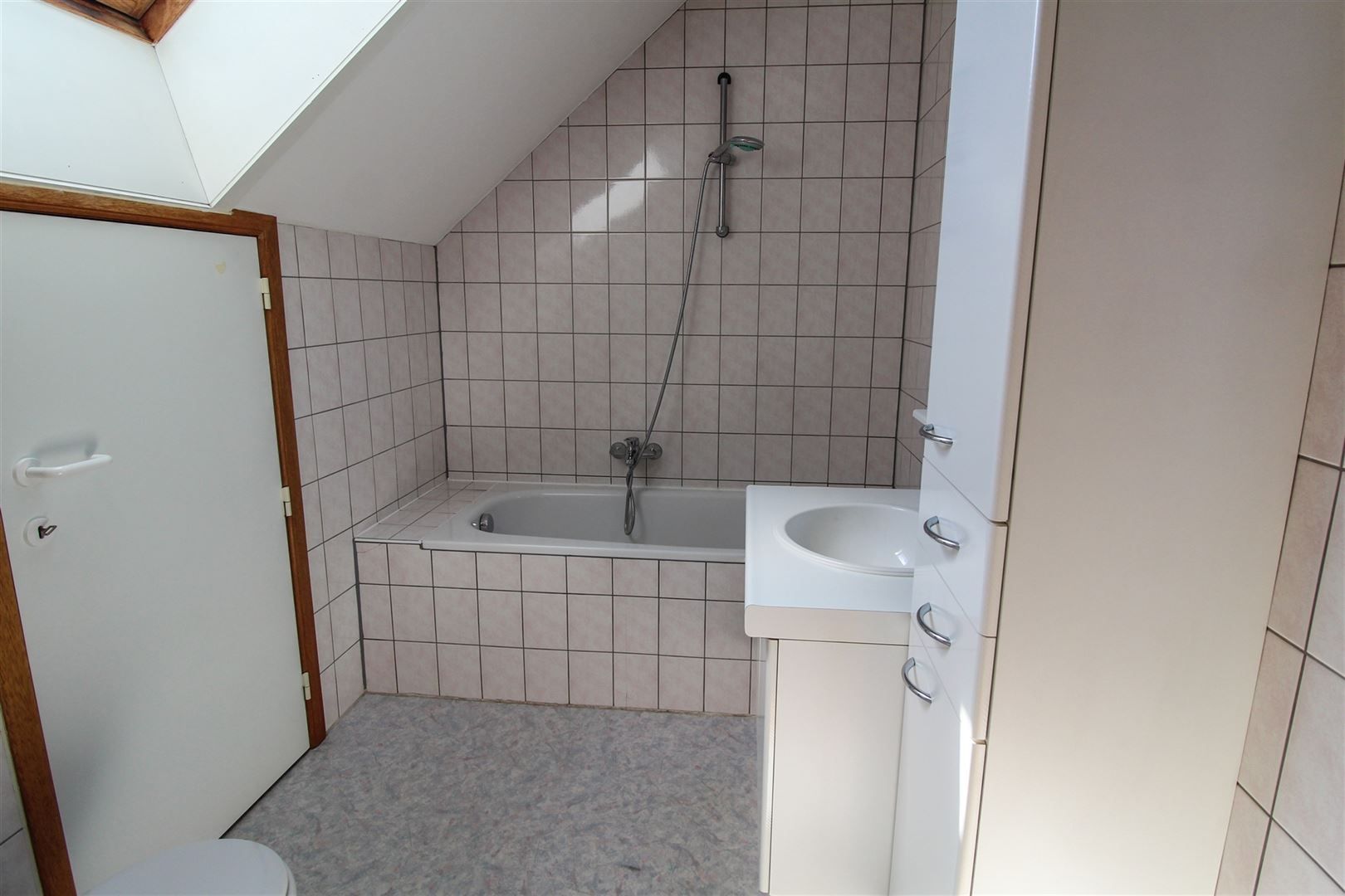 Instapklaar duplex appartement op goede locatie foto 9