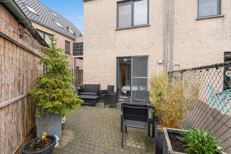 Instapklaar gelijkvloers 1 slaapkamer appartement! foto 12
