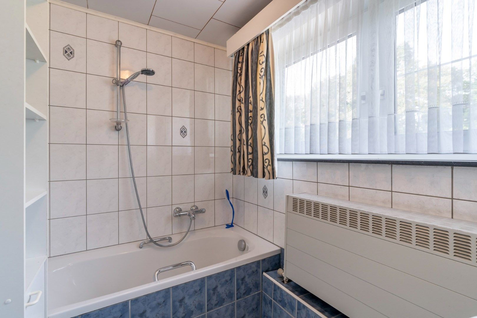 Comfortabele, halfvrijstaande woning op perceel van 7a19ca, rustige ligging! foto 24