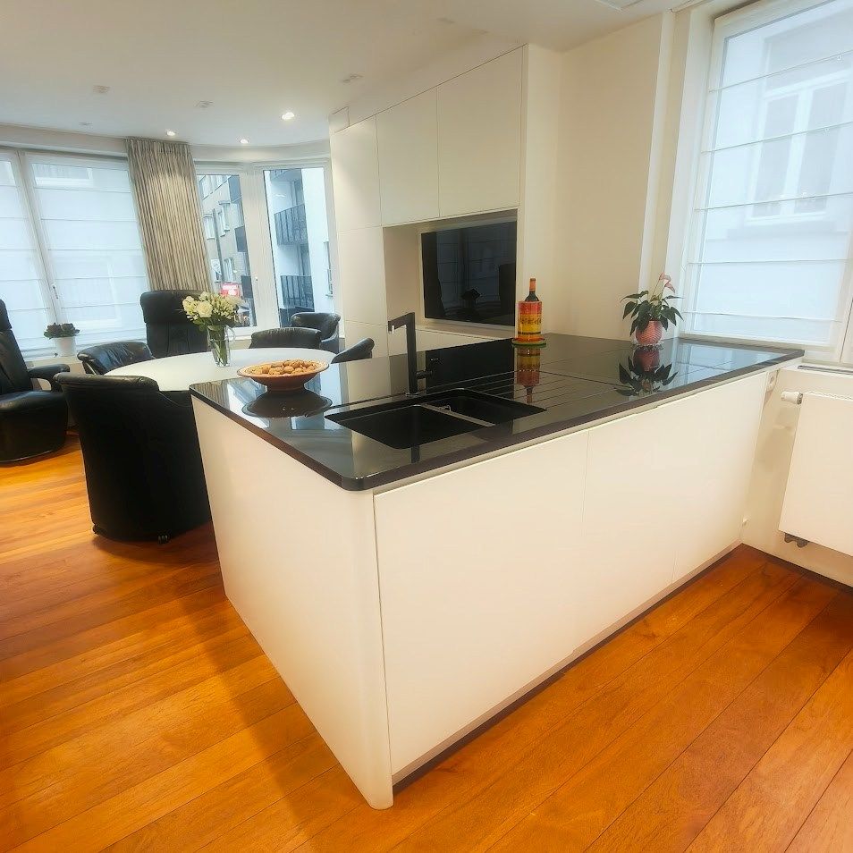 Instapklaar bemeubeld hoekappartement met 2 slaapkamers te koop in Oostende foto 10