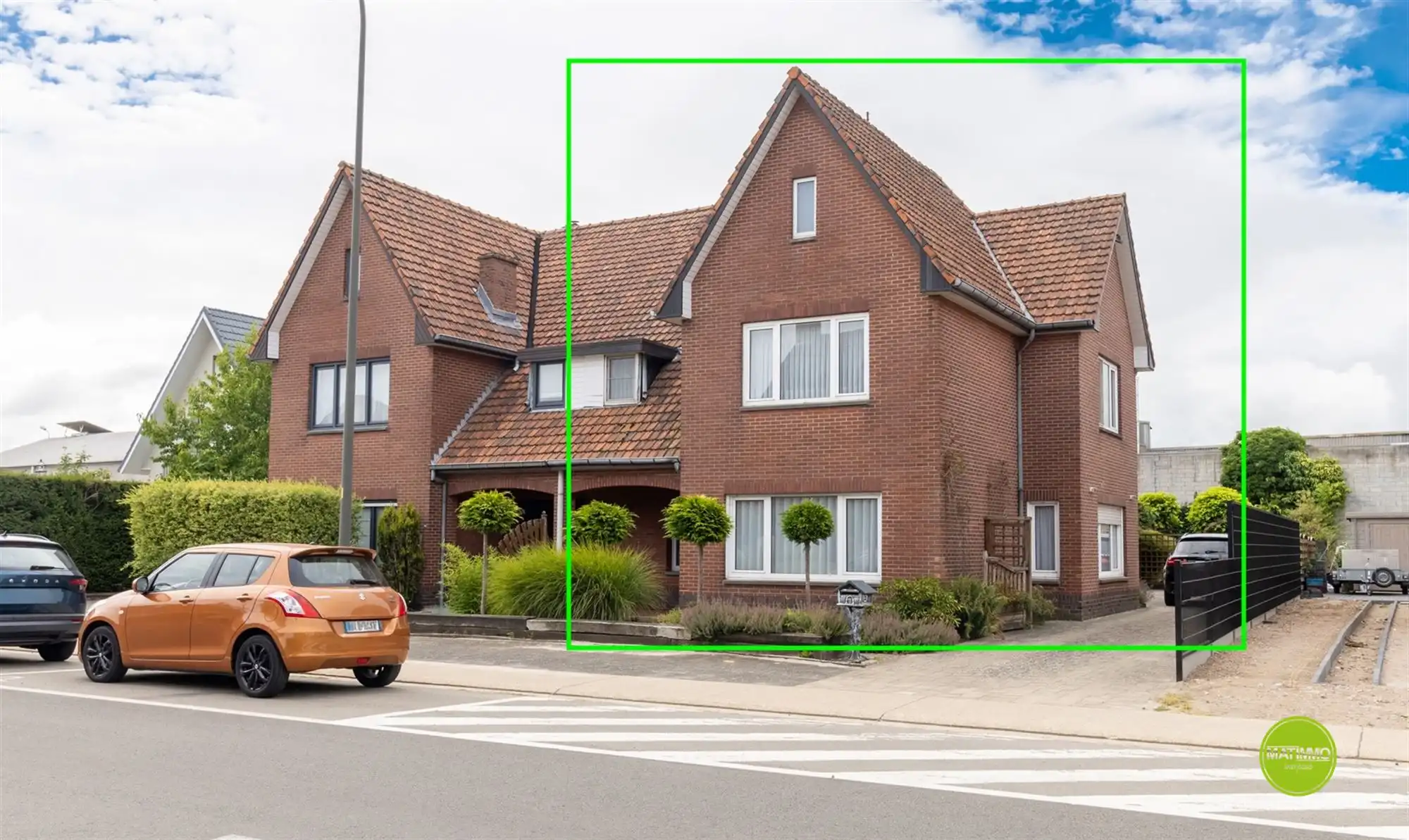 Hoofdfoto van de publicatie: Halfopen woning met veel potentieel in het centrum van Bree